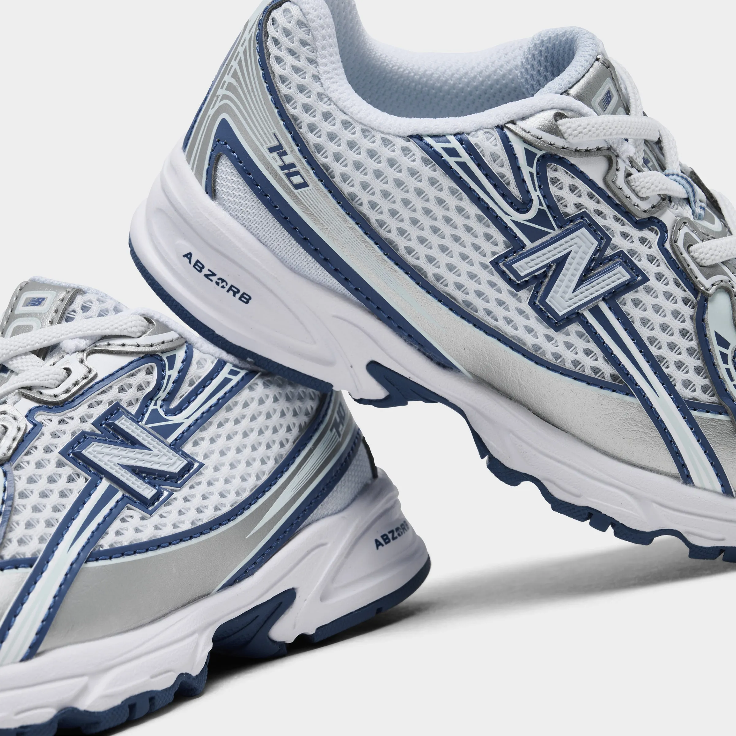 Premium materials Dynamic Traction Outsoles New Balance Infants' 740 White / Blue