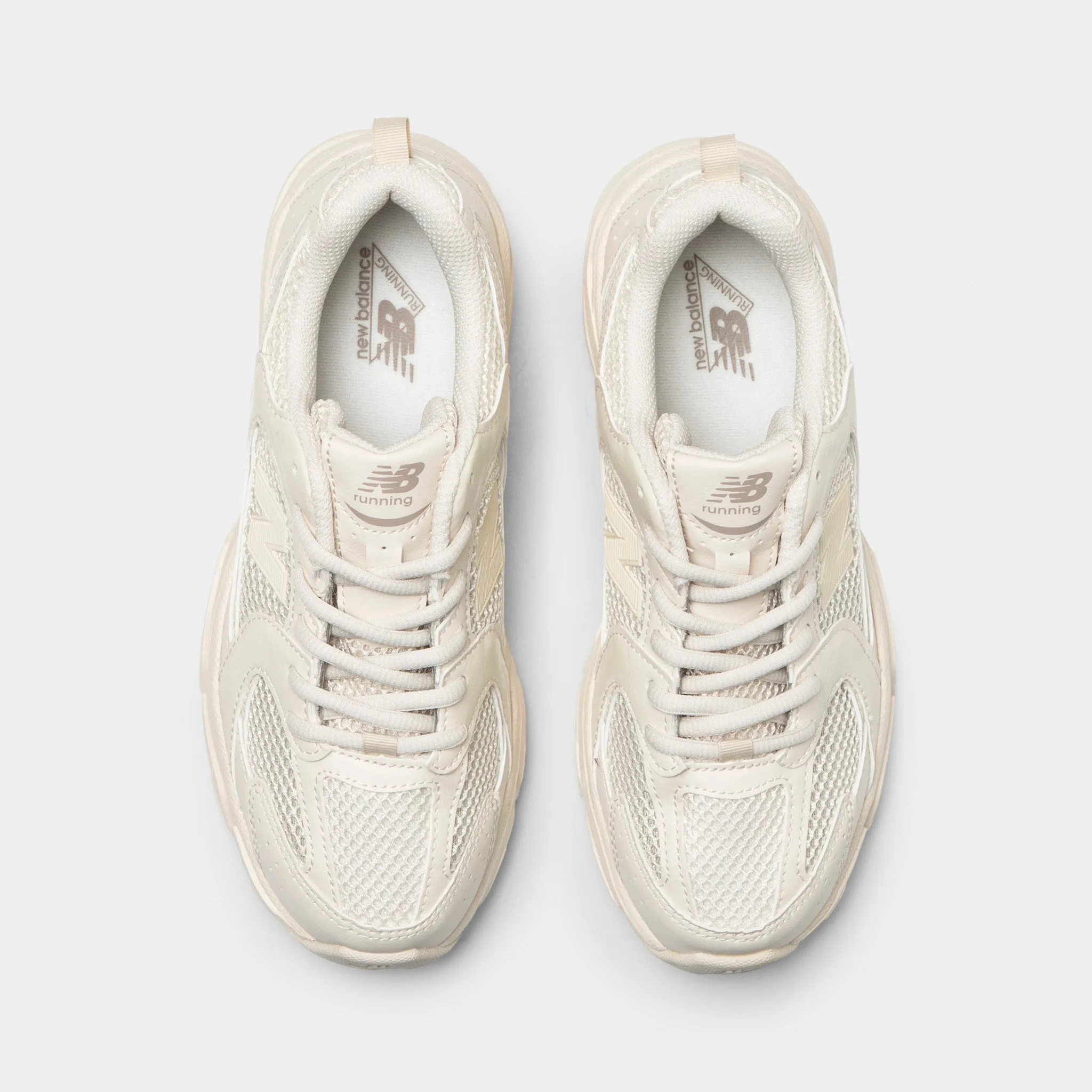 Run Control New Balance Juniors' 530 Linen / Arid Stone