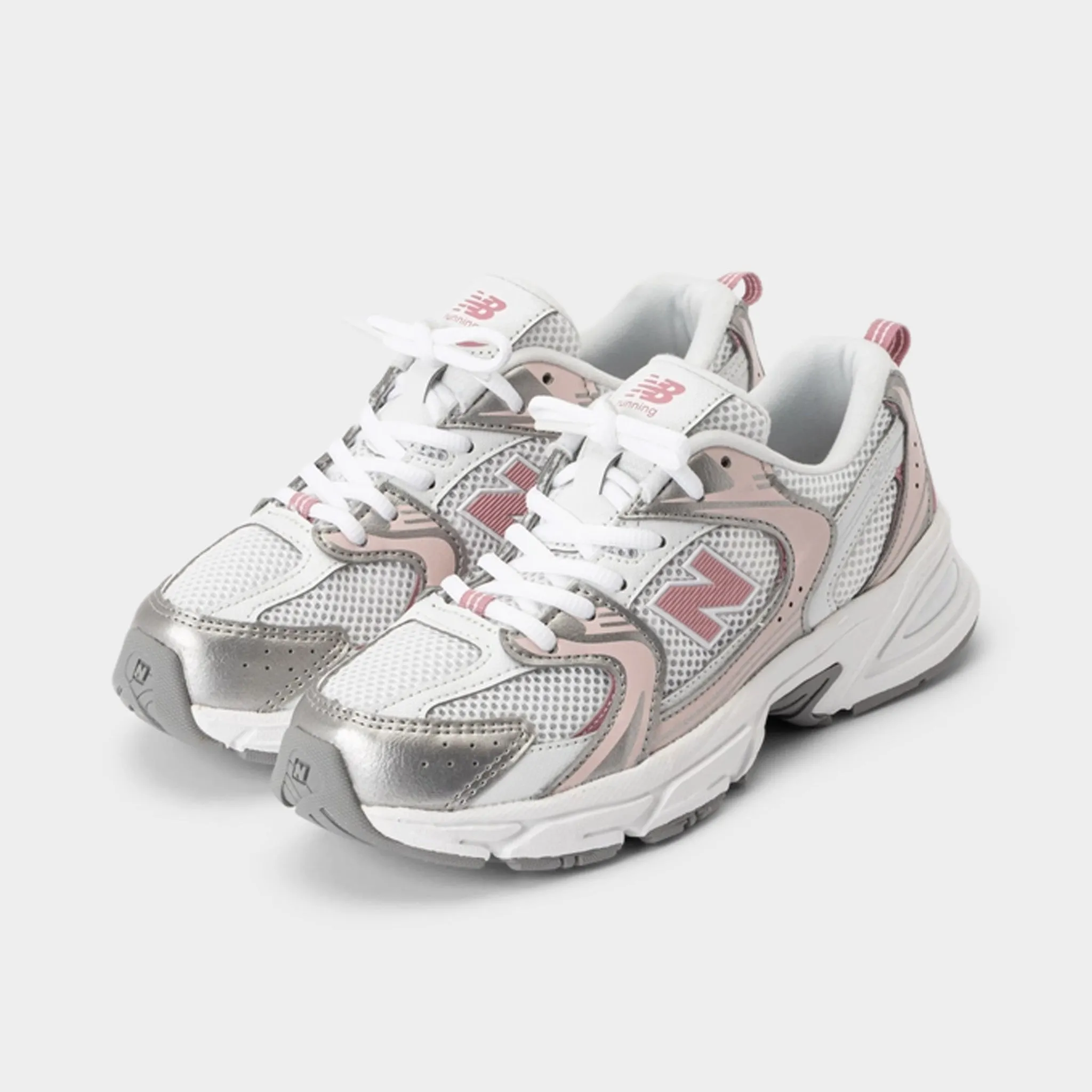 New Balance Juniors' 530 Reflection / Pink Taffy Exclusive traction Low Top Style