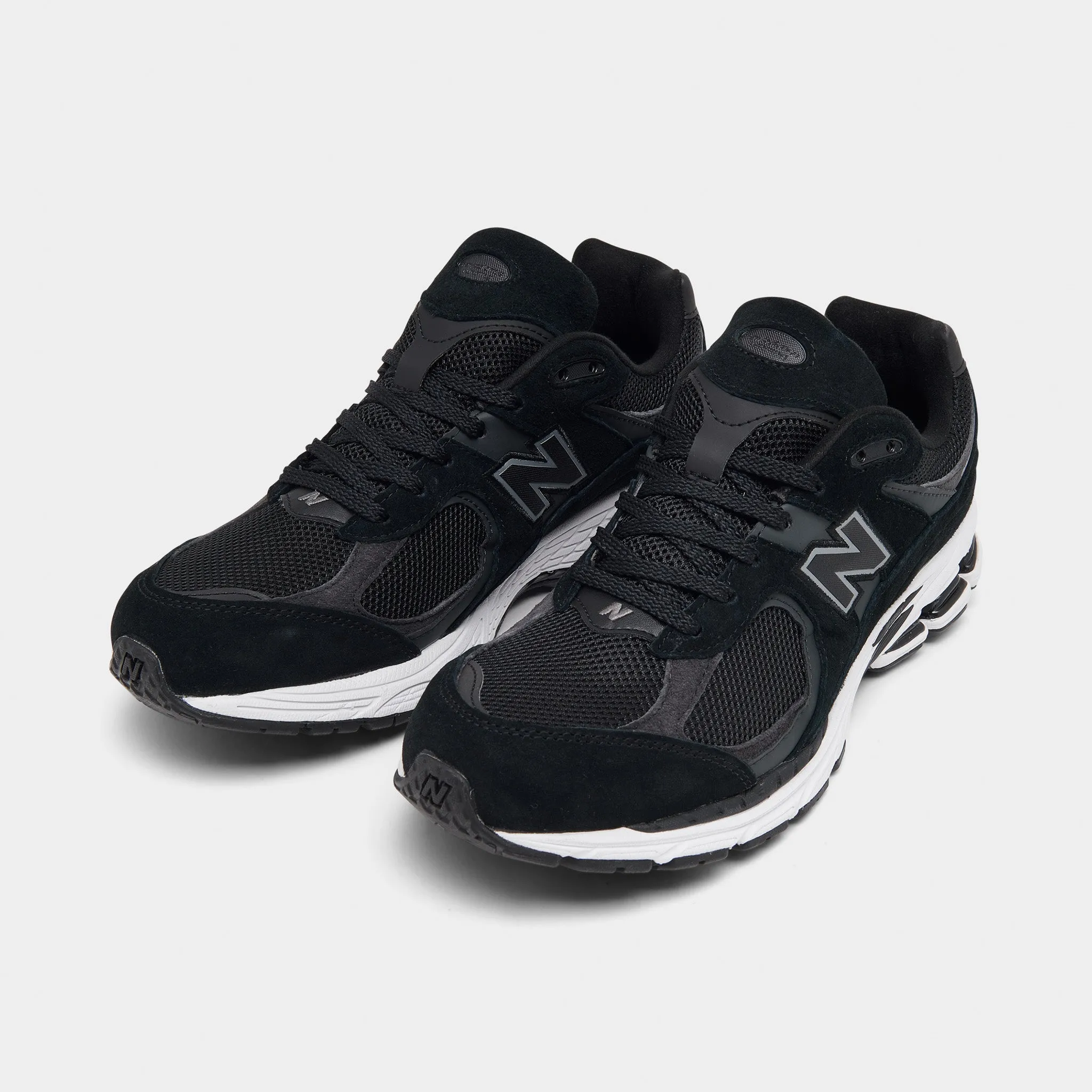Soft-touch design New Balance M2002RBK Black / Phantom