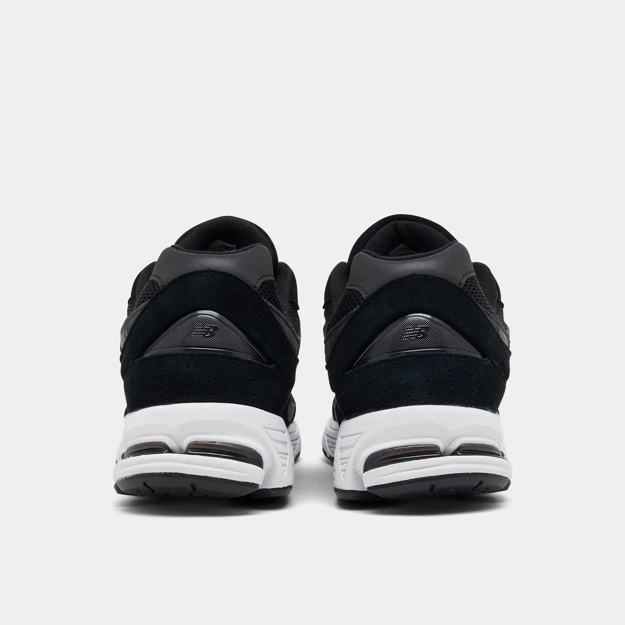 Classy Touch On The Move New Balance M2002RBK Black / Phantom