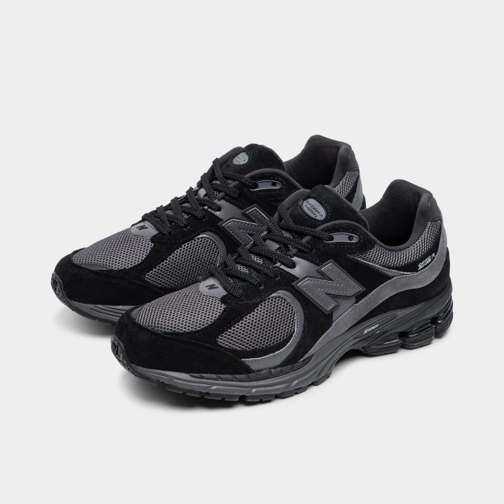 Soft Footbed Structured shock absorption New Balance M2002RBL Black / Black