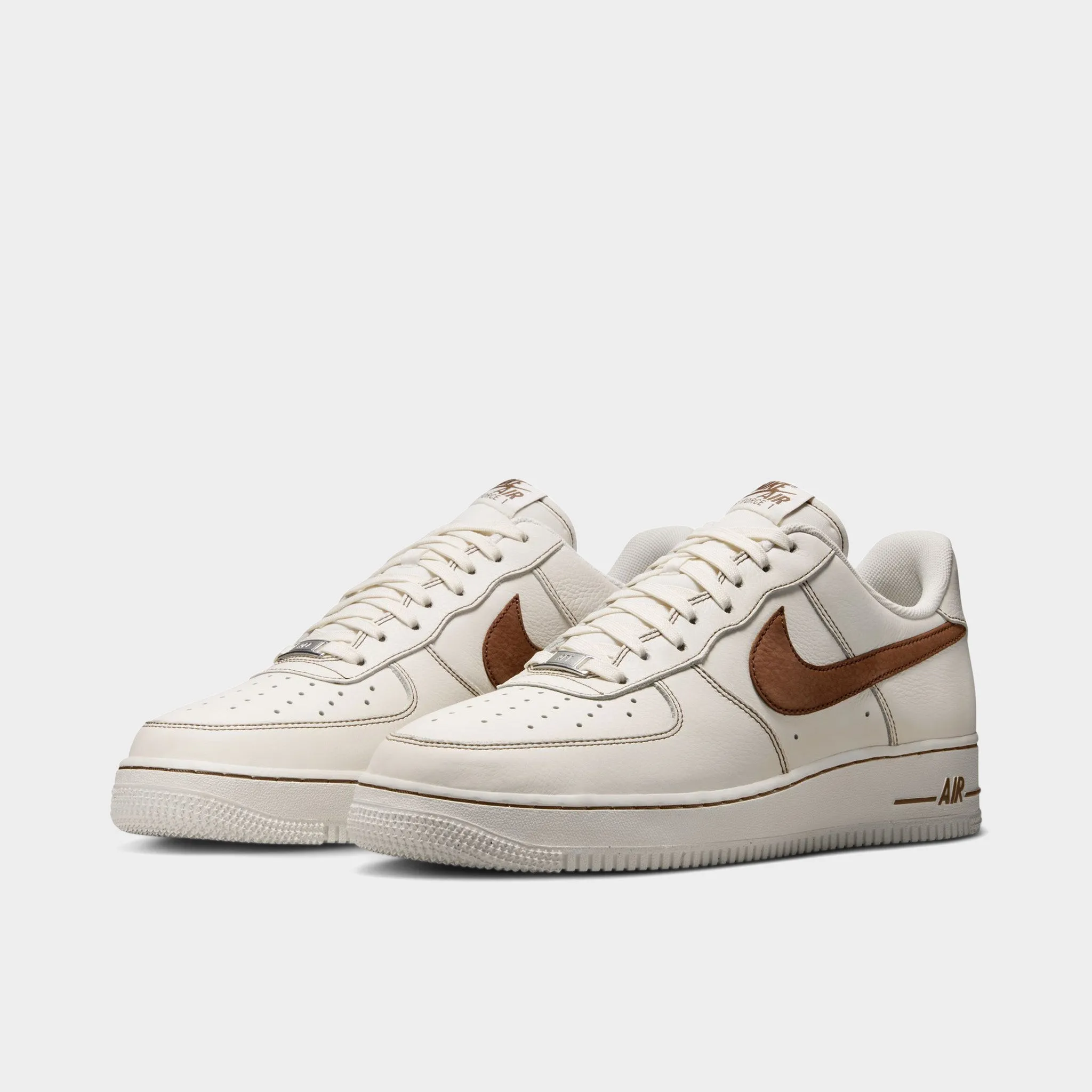 Team Wear Use Nike Air Force 1 '07 LV8 Ivory / Saddle Brown