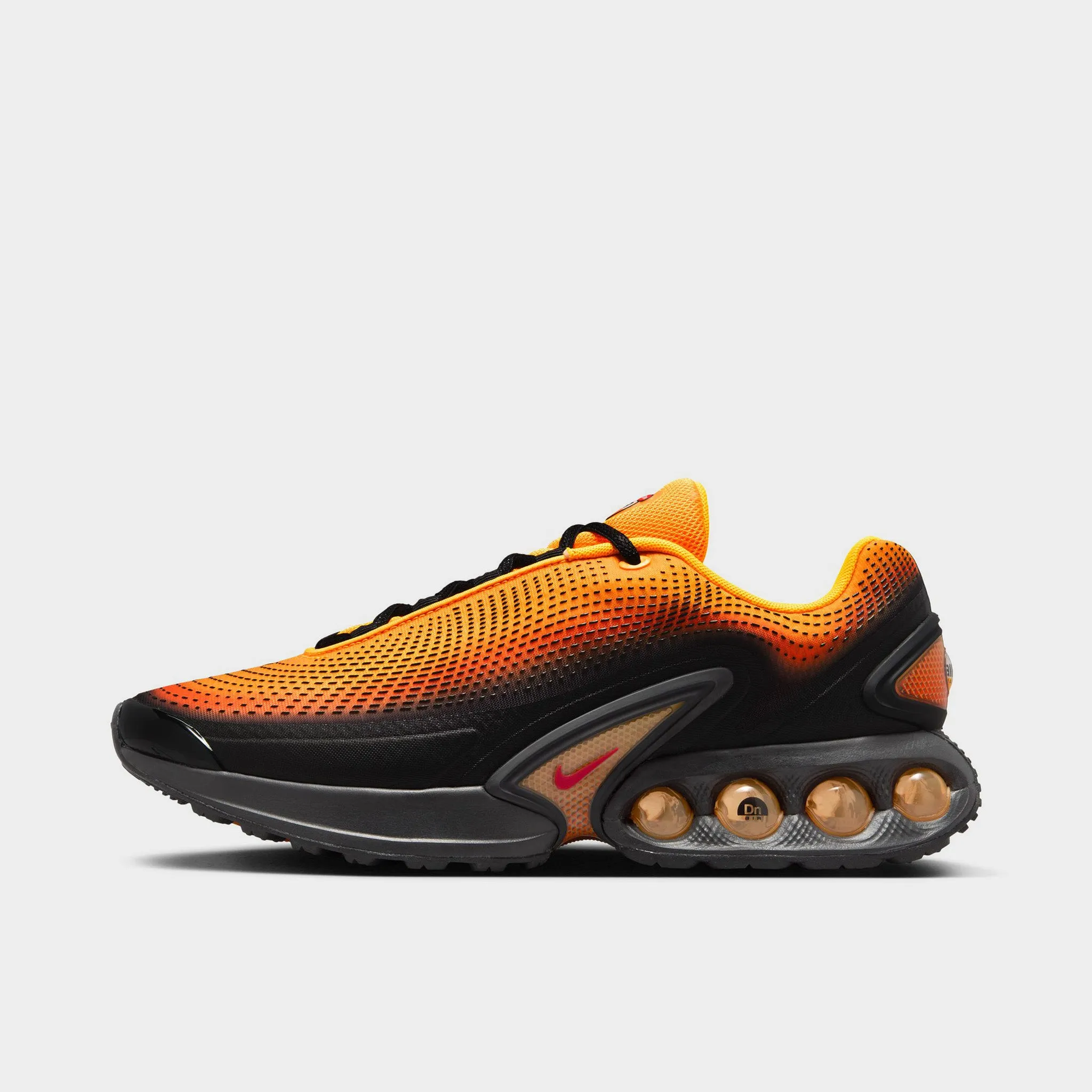 Outfit Boost Nike Air Max DN SE Laser Orange / Comet Red - Black