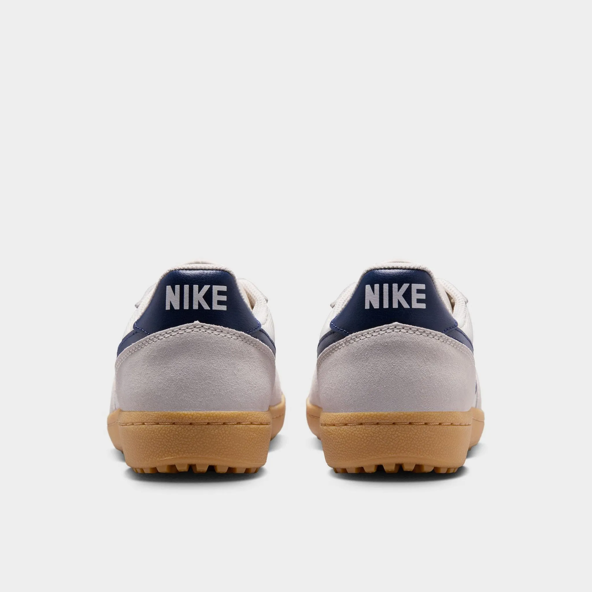 Timeless arch Nike Field General Pale Ivory / Midnight Navy - Gum Yellow