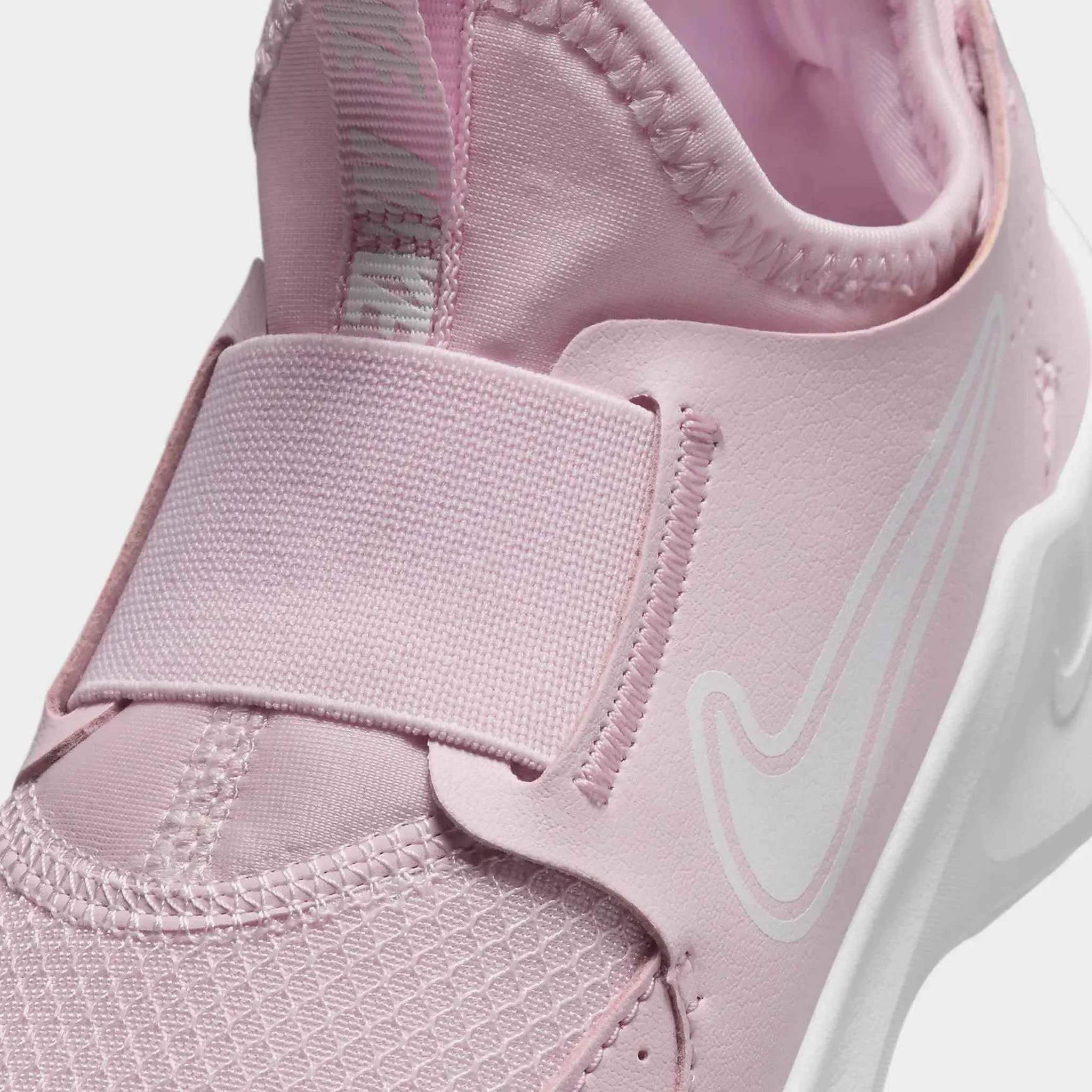 Nike Flex Runner 3 PS Pink Foam / White Multi-functional materials Modern