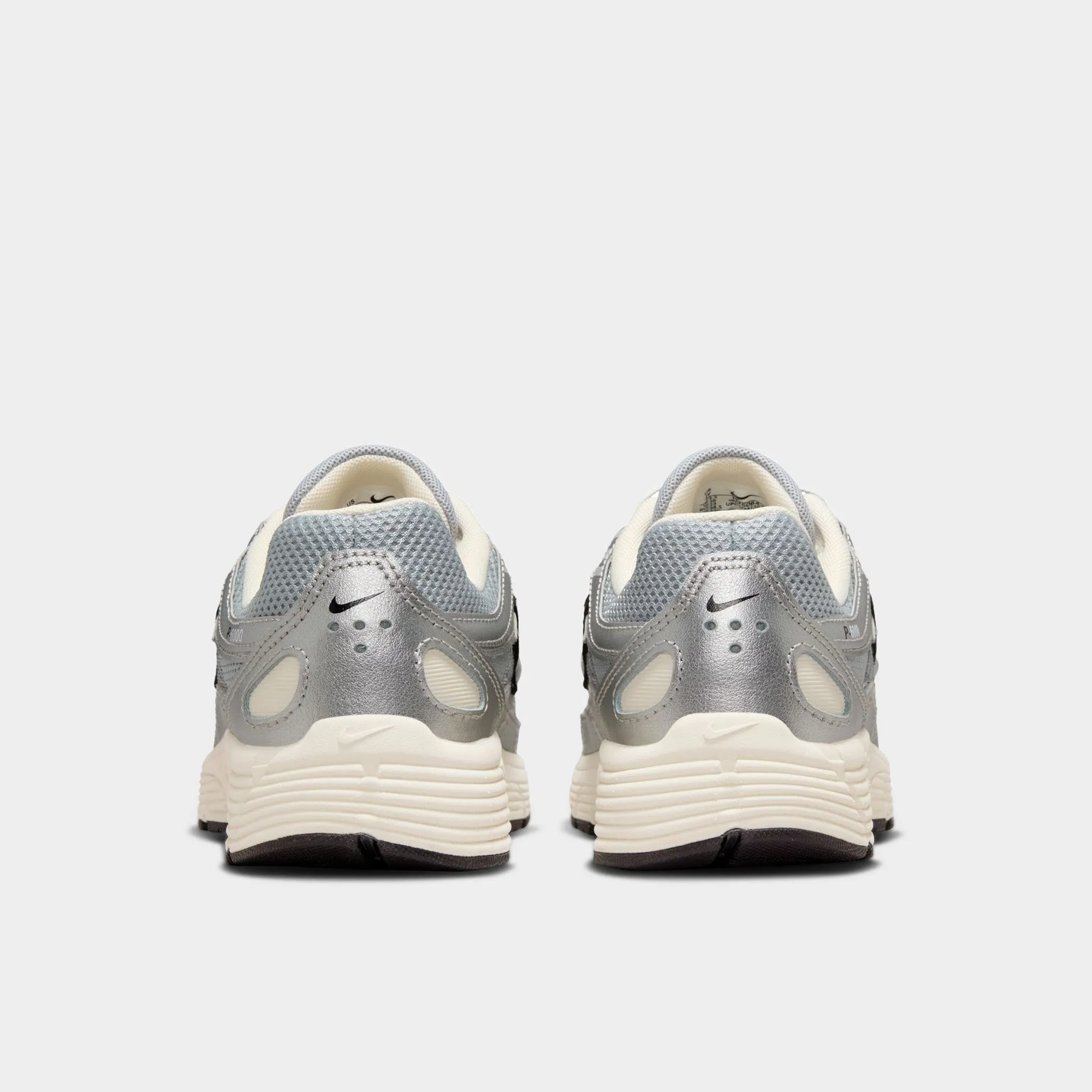 Nike P-6000 GS Metallic Silver / Black Shock dispersion
