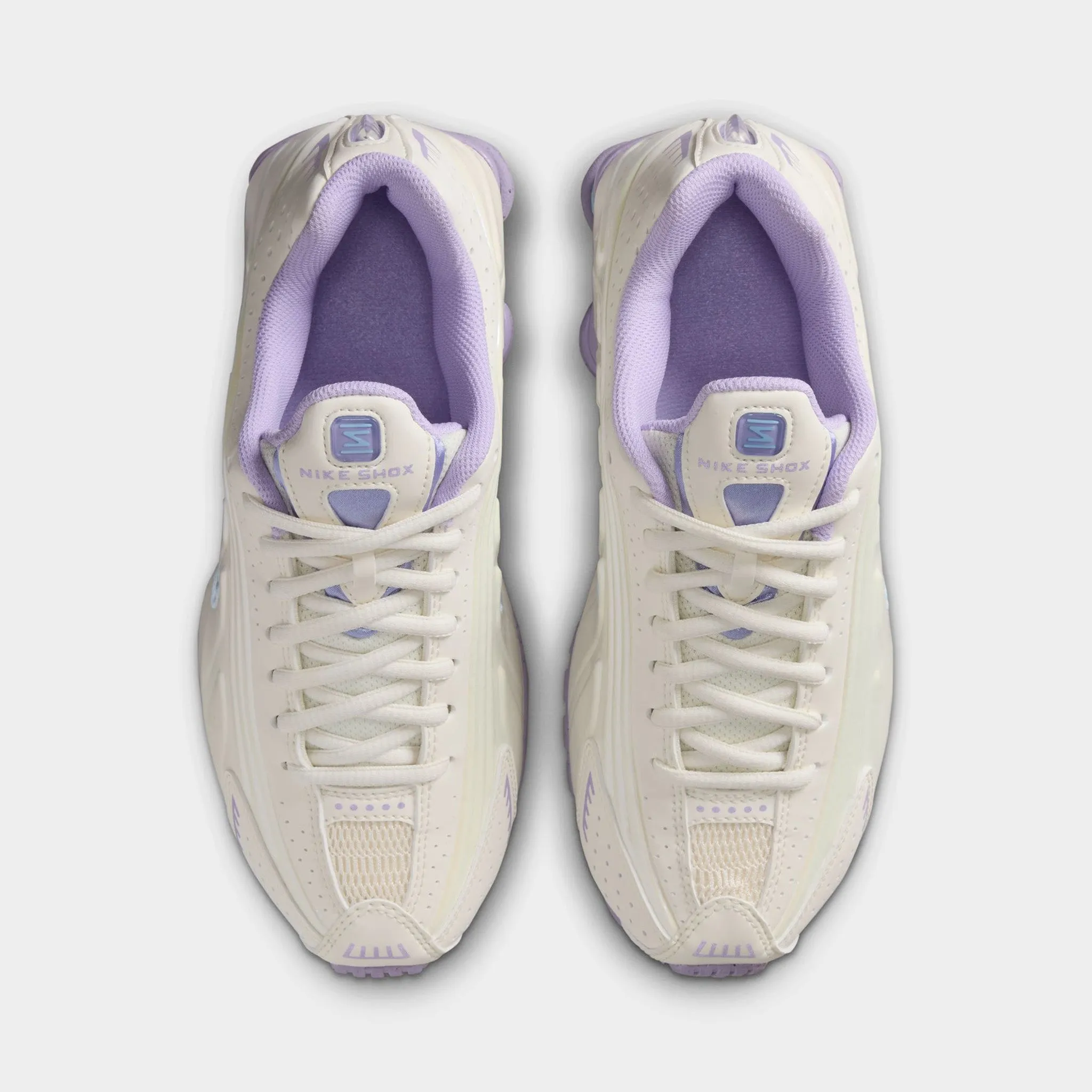 Slip Form Nike Shox R4 NA13 GS Soft Pearl / Celestine Blue - Hydrangeas