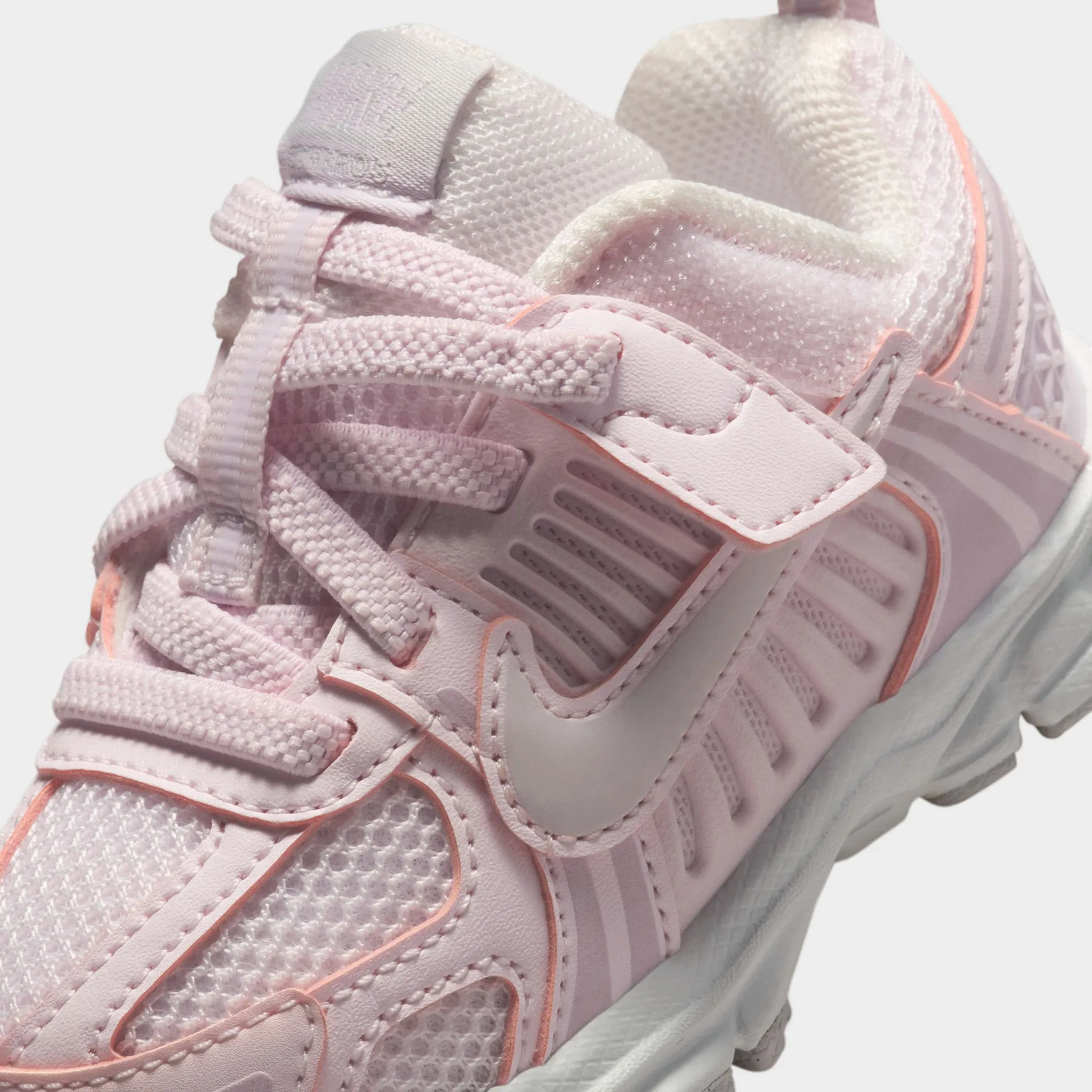 Flexible Zones Simple Choice Nike Vomero 5  TD Pearl Pink / Vast Grey - Bleached Lilac