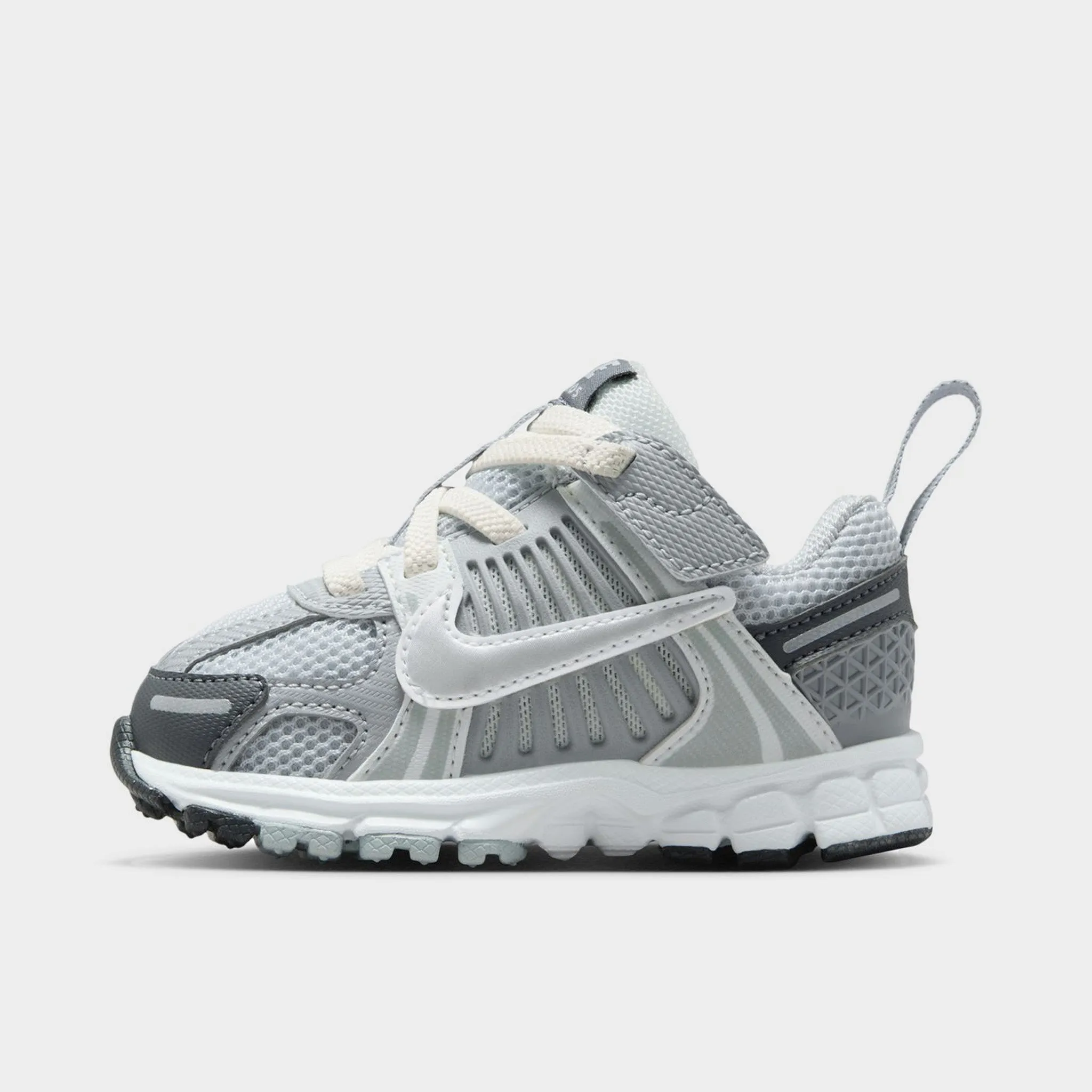 Comfort Control Nike Vomero 5 TD Pure Platinum / Metallic Silver