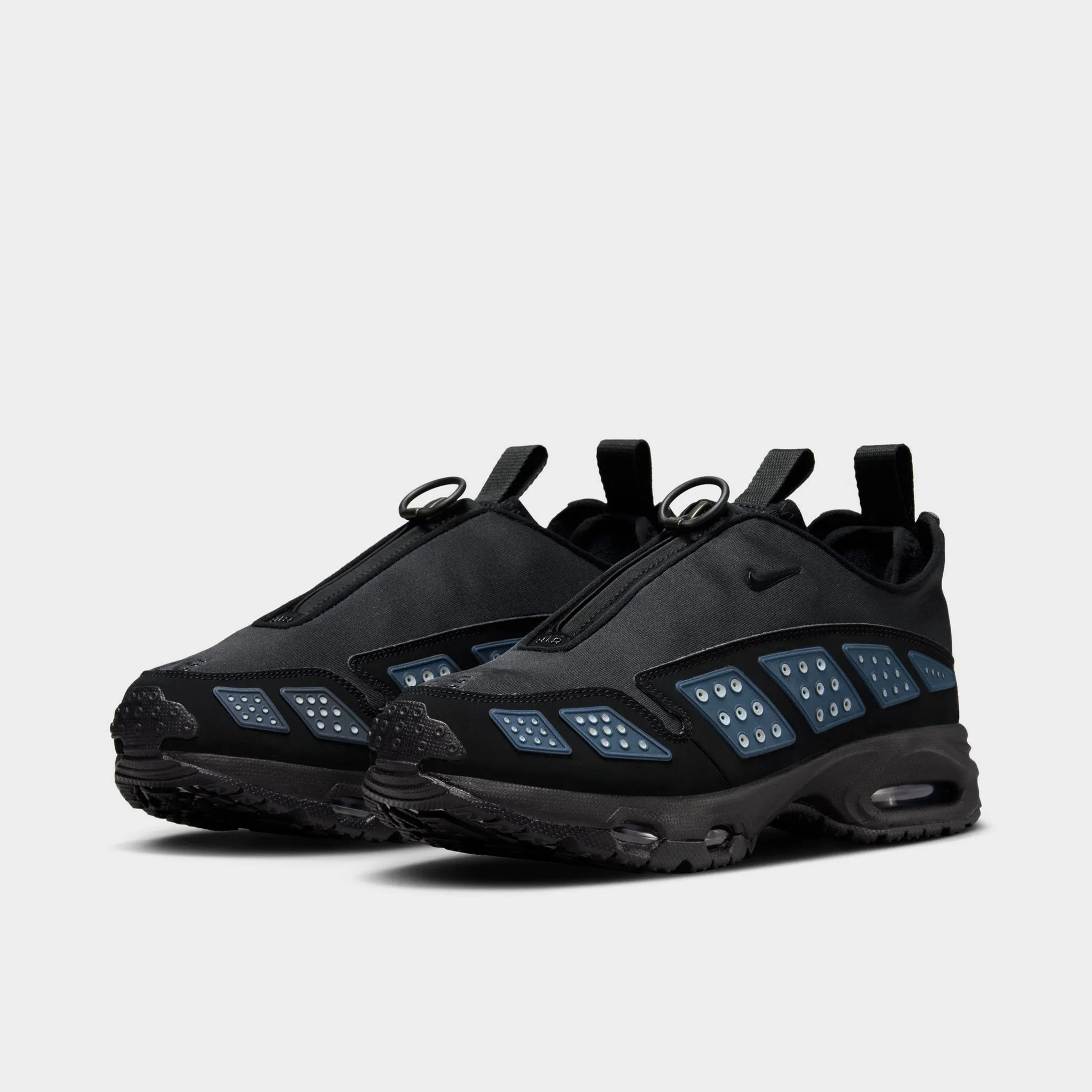 Steady Form Nike Women's Air Max SNDR Black / Silver