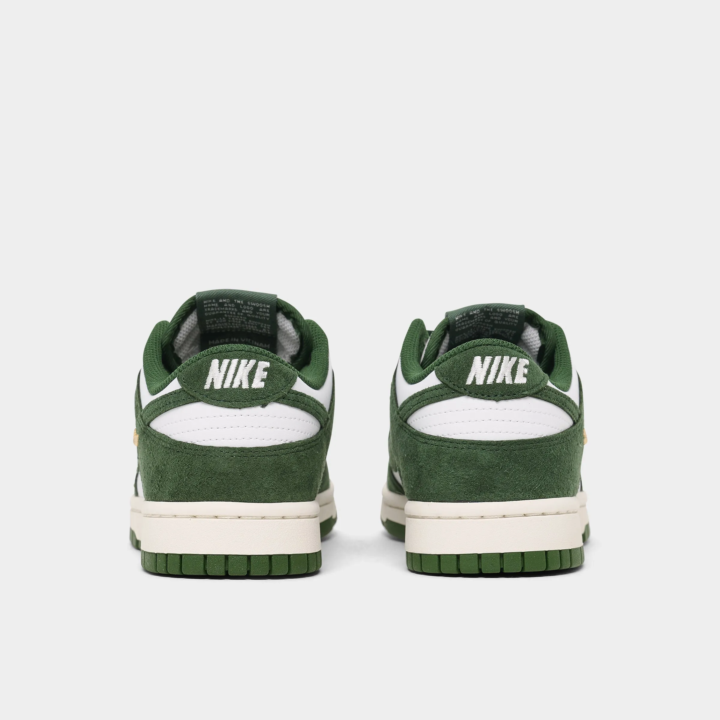 Nike Women's Dunk Low Summit White / Gorge Green - Sail Smooth Lines Air   Circulating