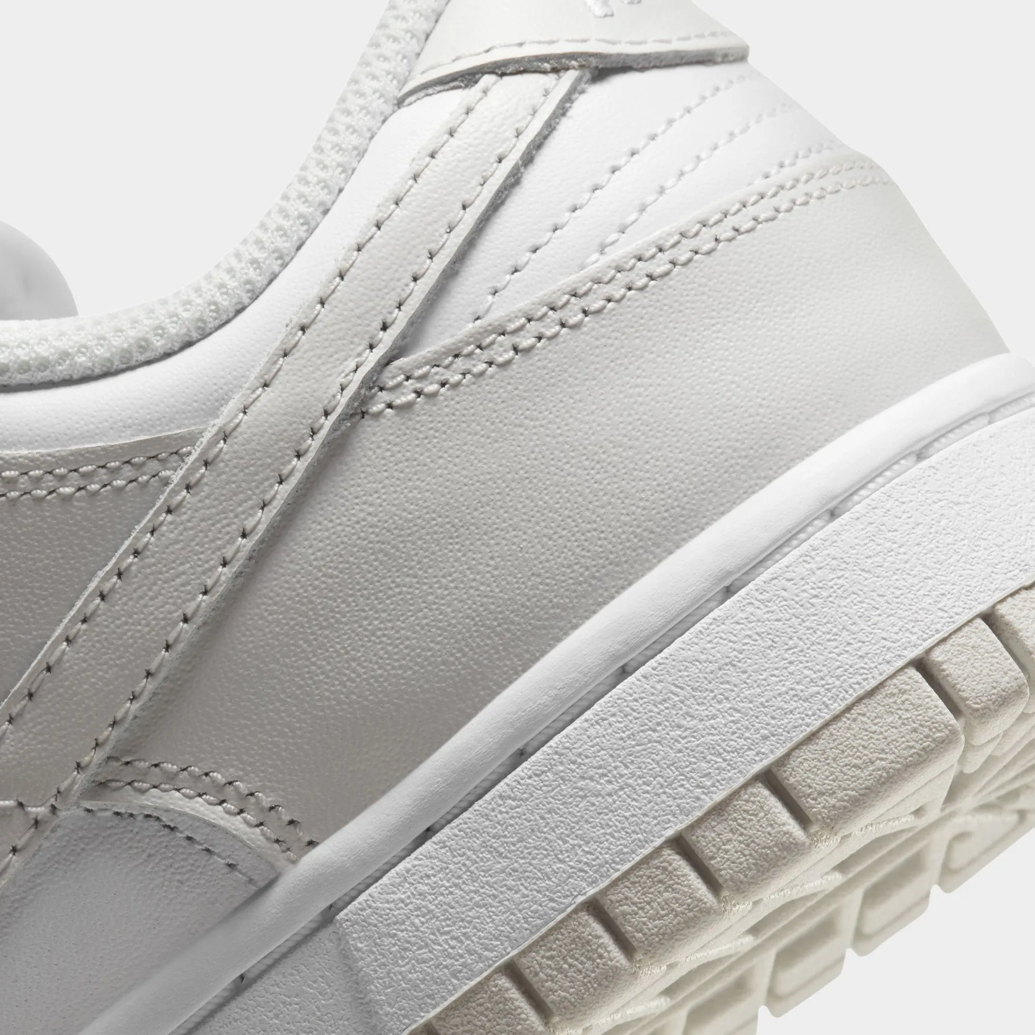 Ventilated Footbed Padded Tongue Design Nike Womens Dunk Low White / Photon Dust - White