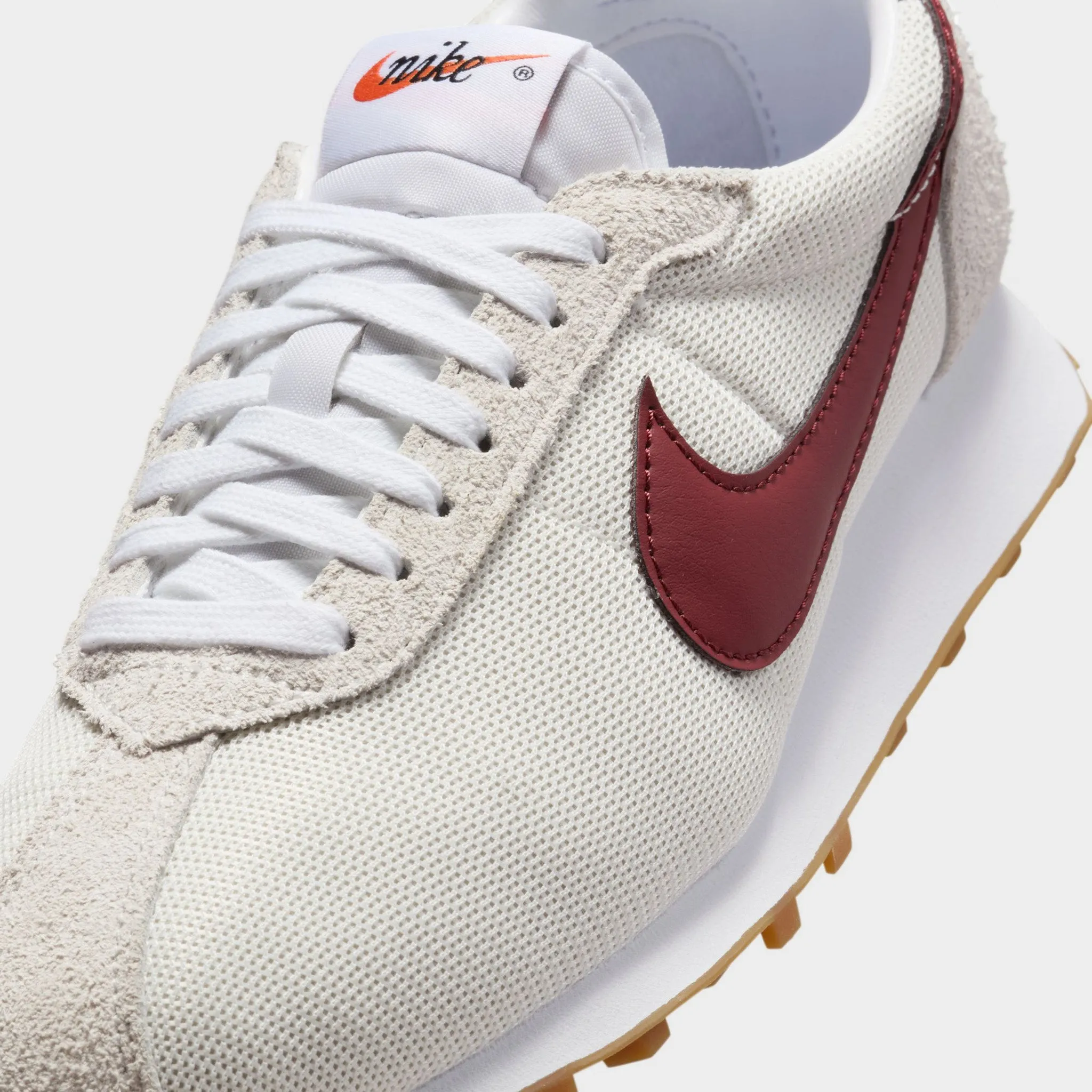 Cycling Everyday Look Nike Women's LD-1000 Summit White / Dark Team Red - Sail