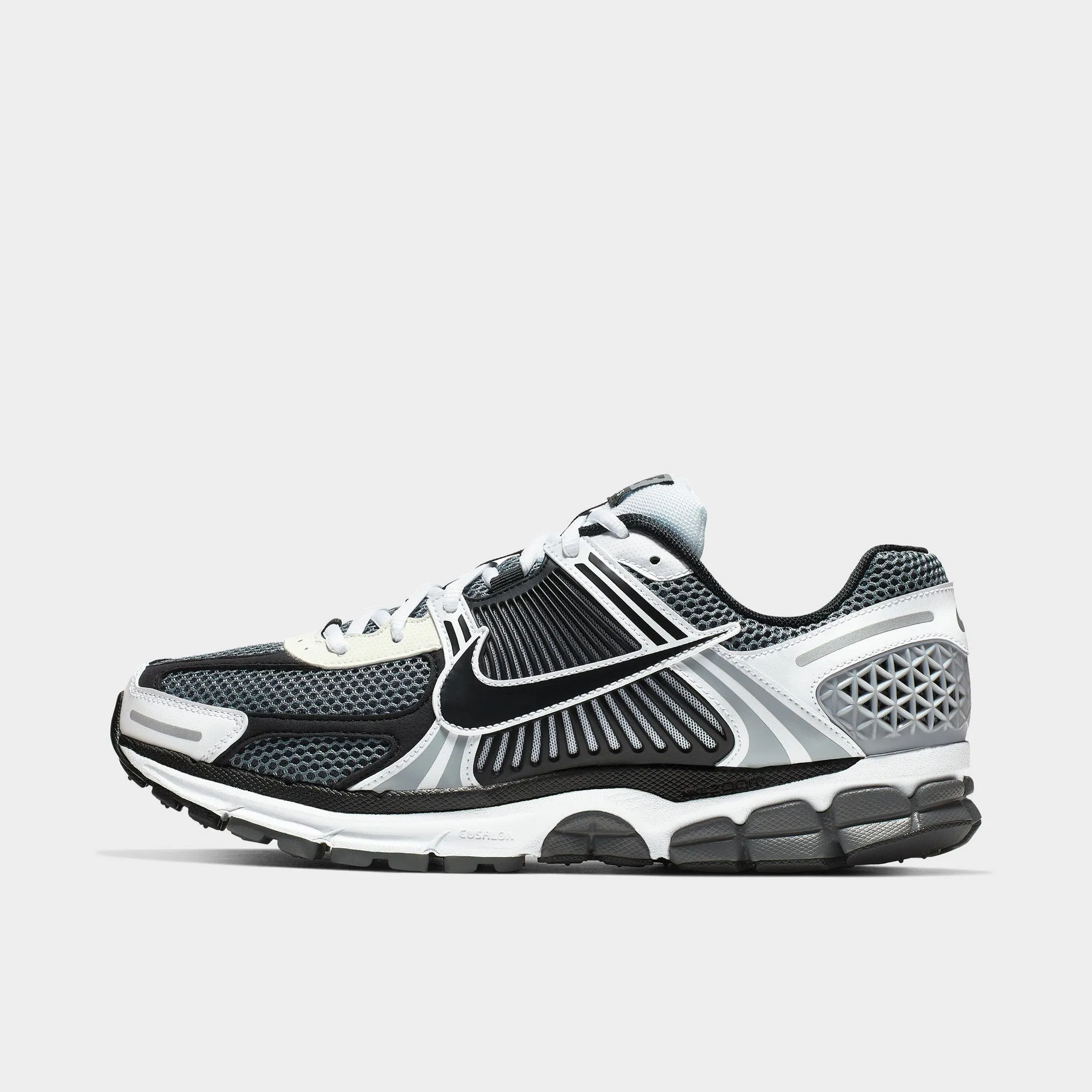 Breathable Weave City Function Nike Zoom Vomero 5 SE SP Dark Grey / Black - White