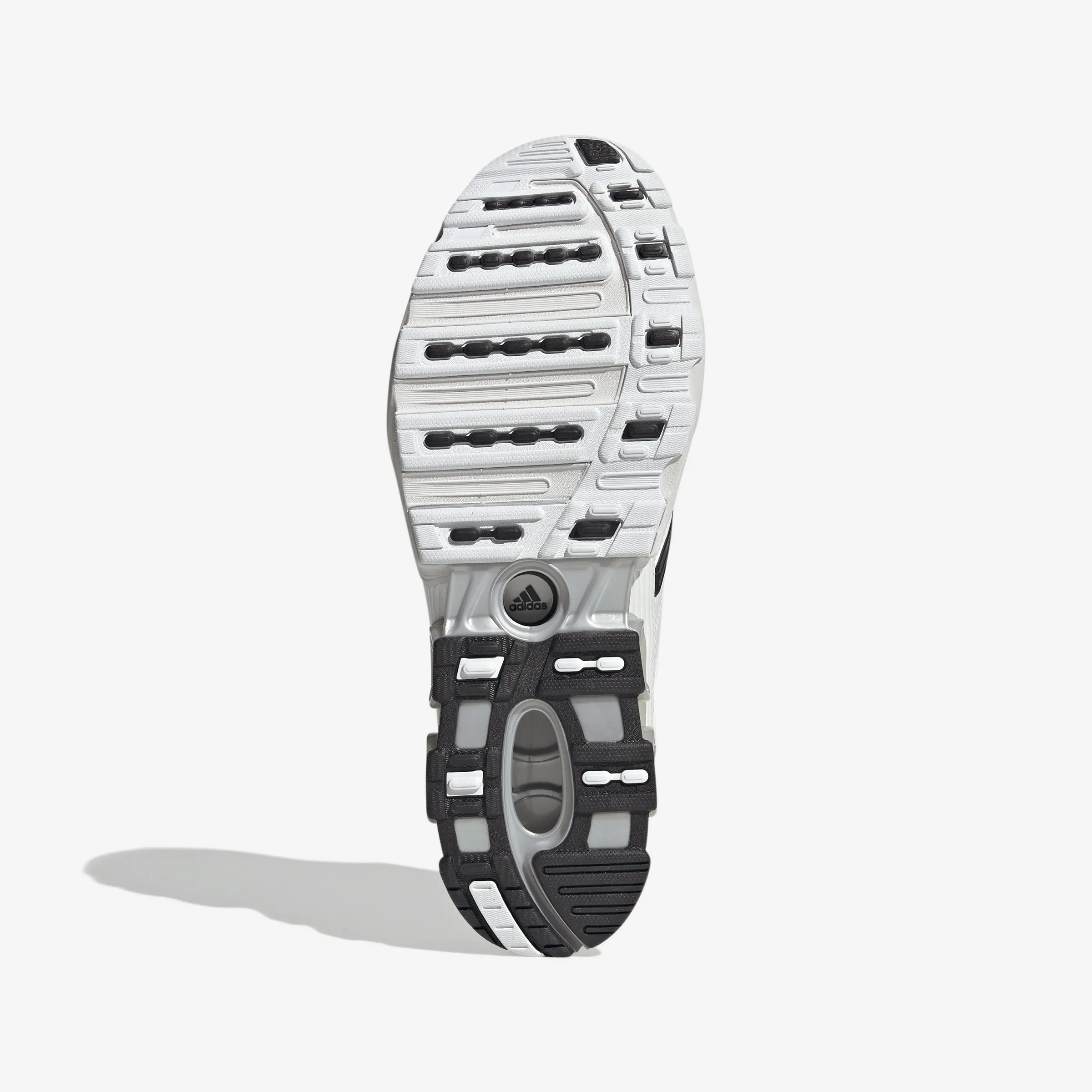 Predator Megaride left - foot back - zip
