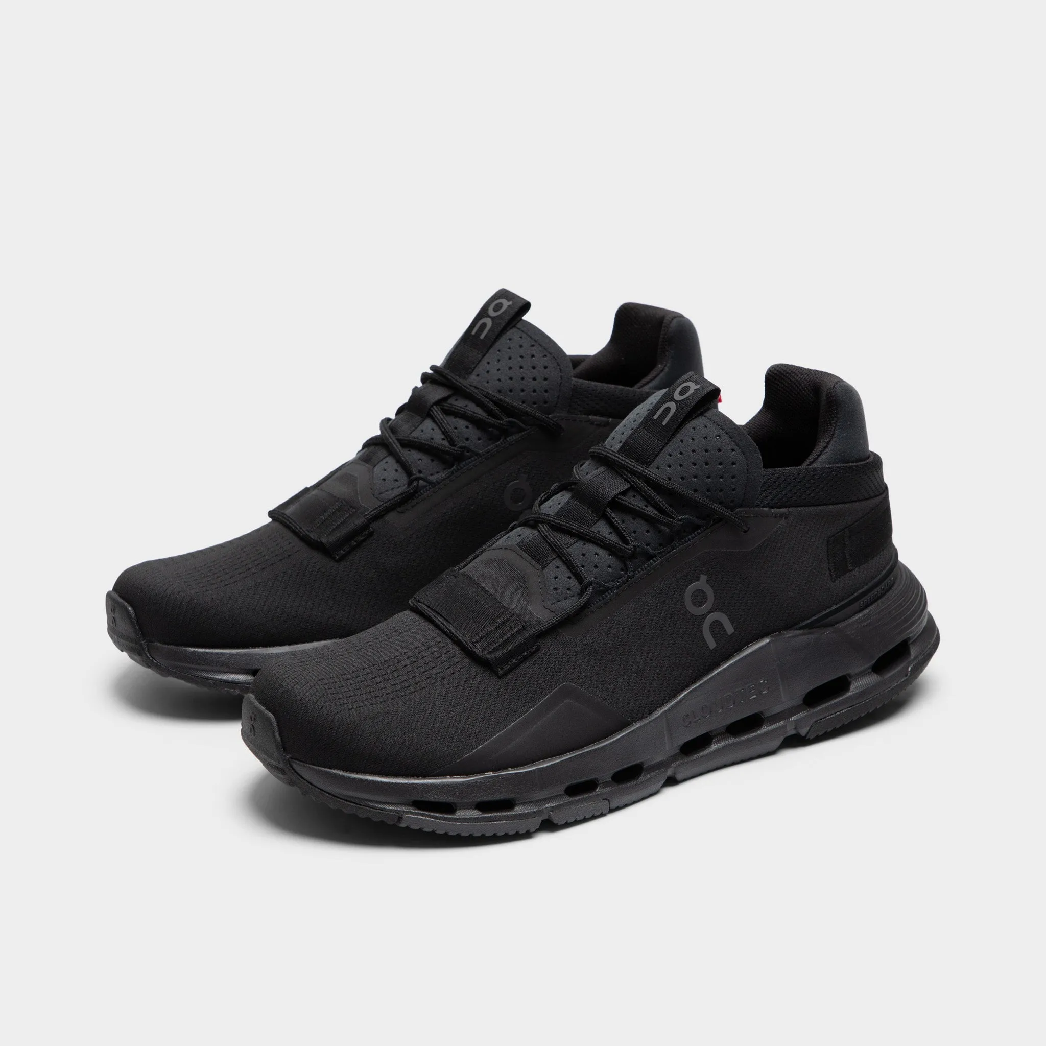 Sleek Option Grip Ready On Cloudnova 2 Black / Black