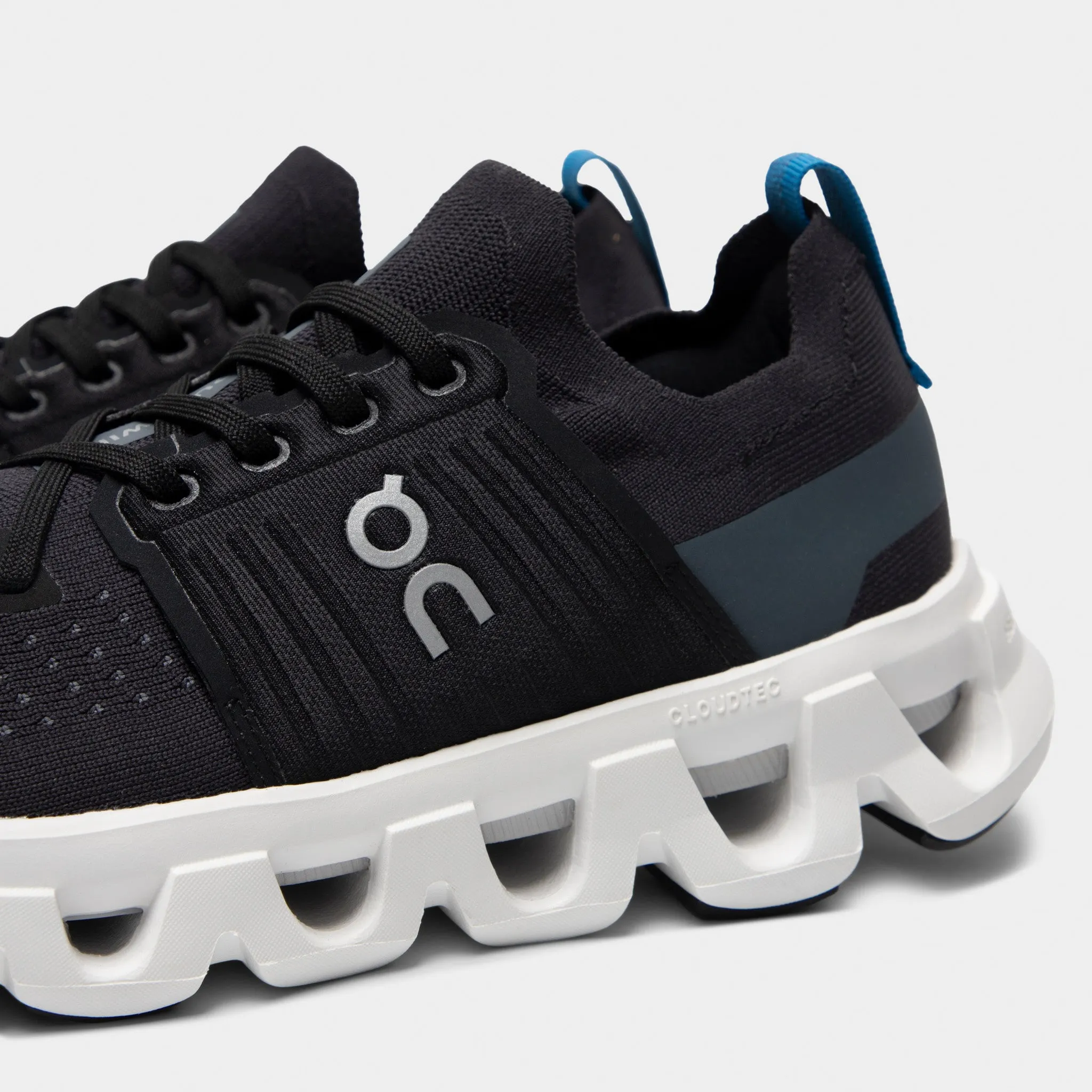 Comfortable Outsole On Cloudswift 4 Black / White