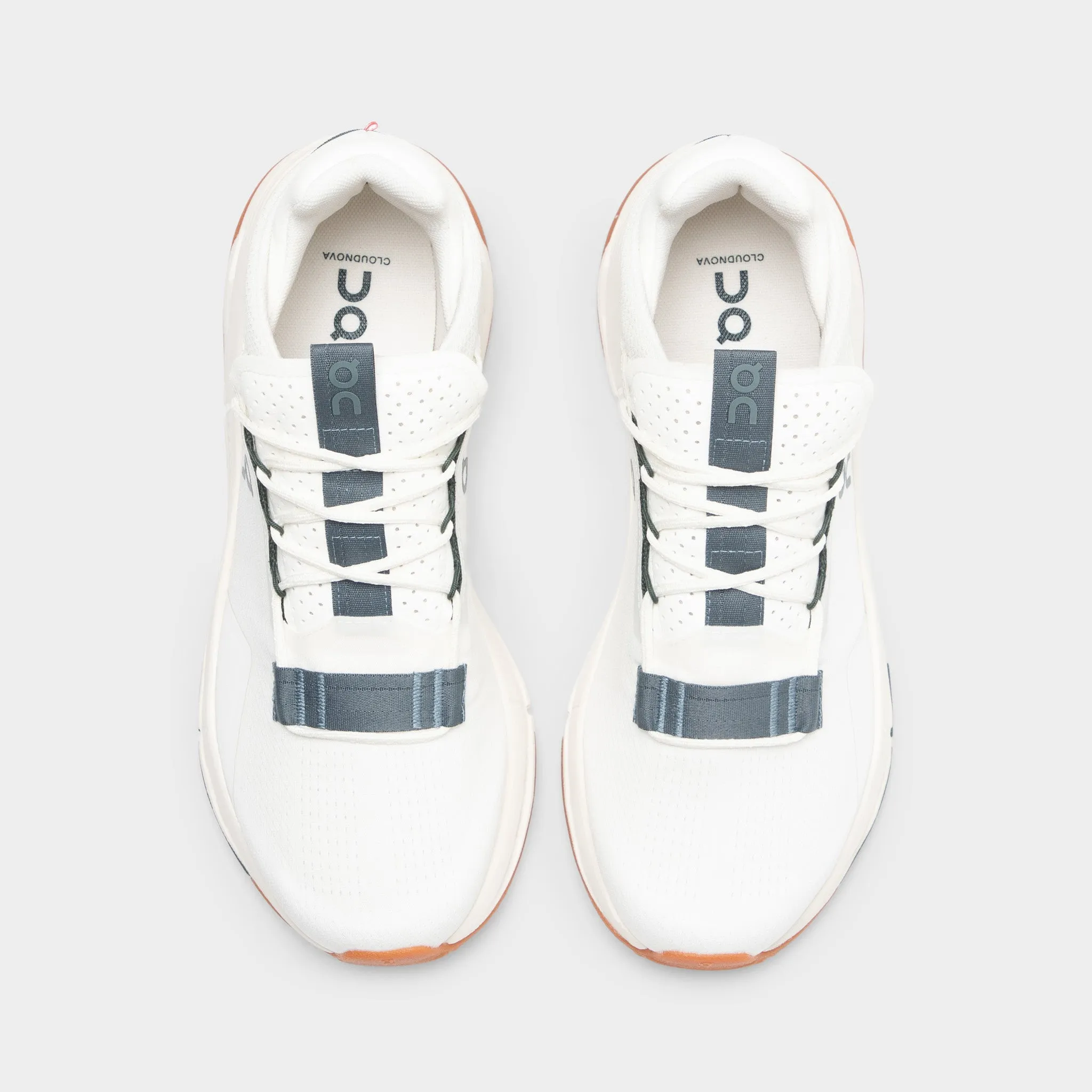 Knit Upper Secure Design On Running Nova 2 White / Green / Gum