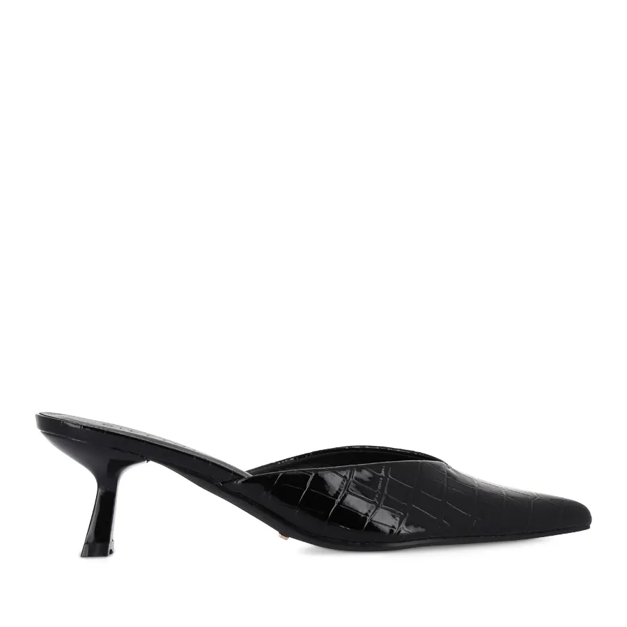 ADELE - BLACK PATENT CROC Adaptive Fit Street Smart