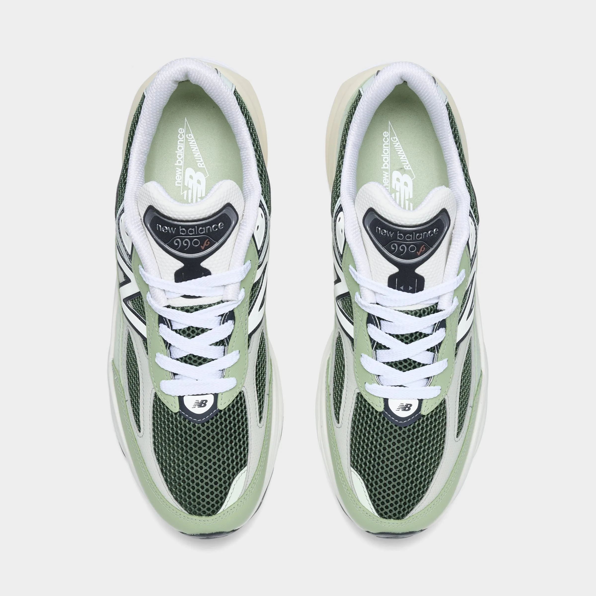 Ultimate look New Balance 990v6 MADE in USA Avocado / Natural Mint