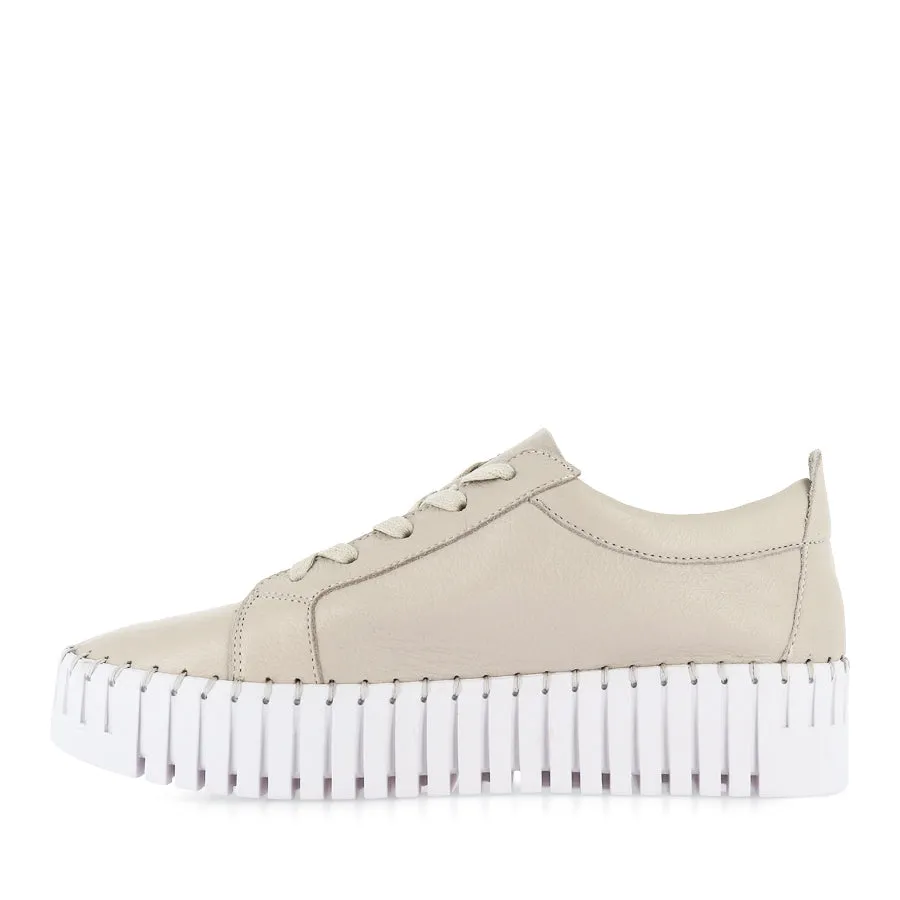 BUMP - MACADAMIA LEATHER Advanced Traction Pattern