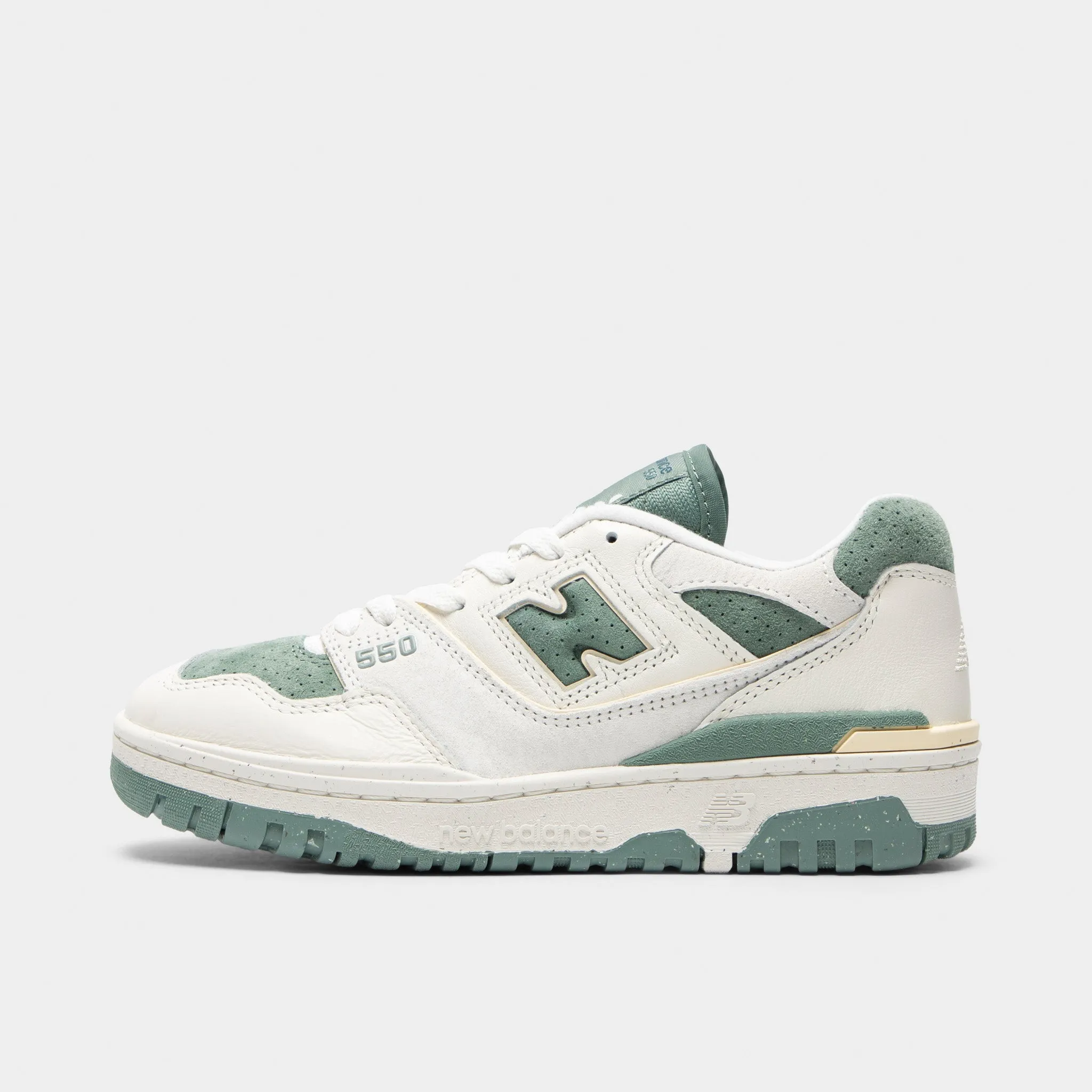 Carbon Fiber Insert New Balance Women's 550 Sea Salt / Dark Juniper