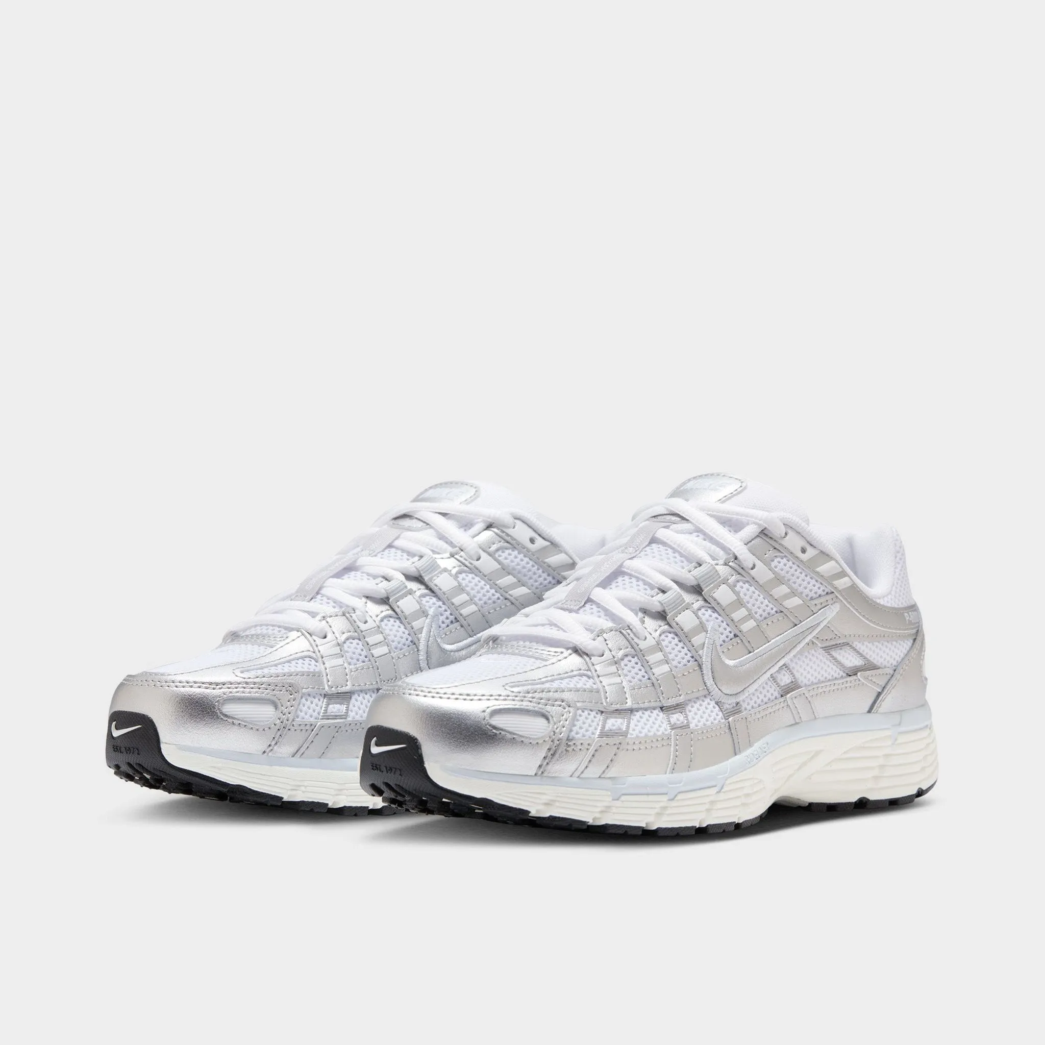 Nike Women's P-6000 White / Metallic Silver - Blue Tint Weekend Ready