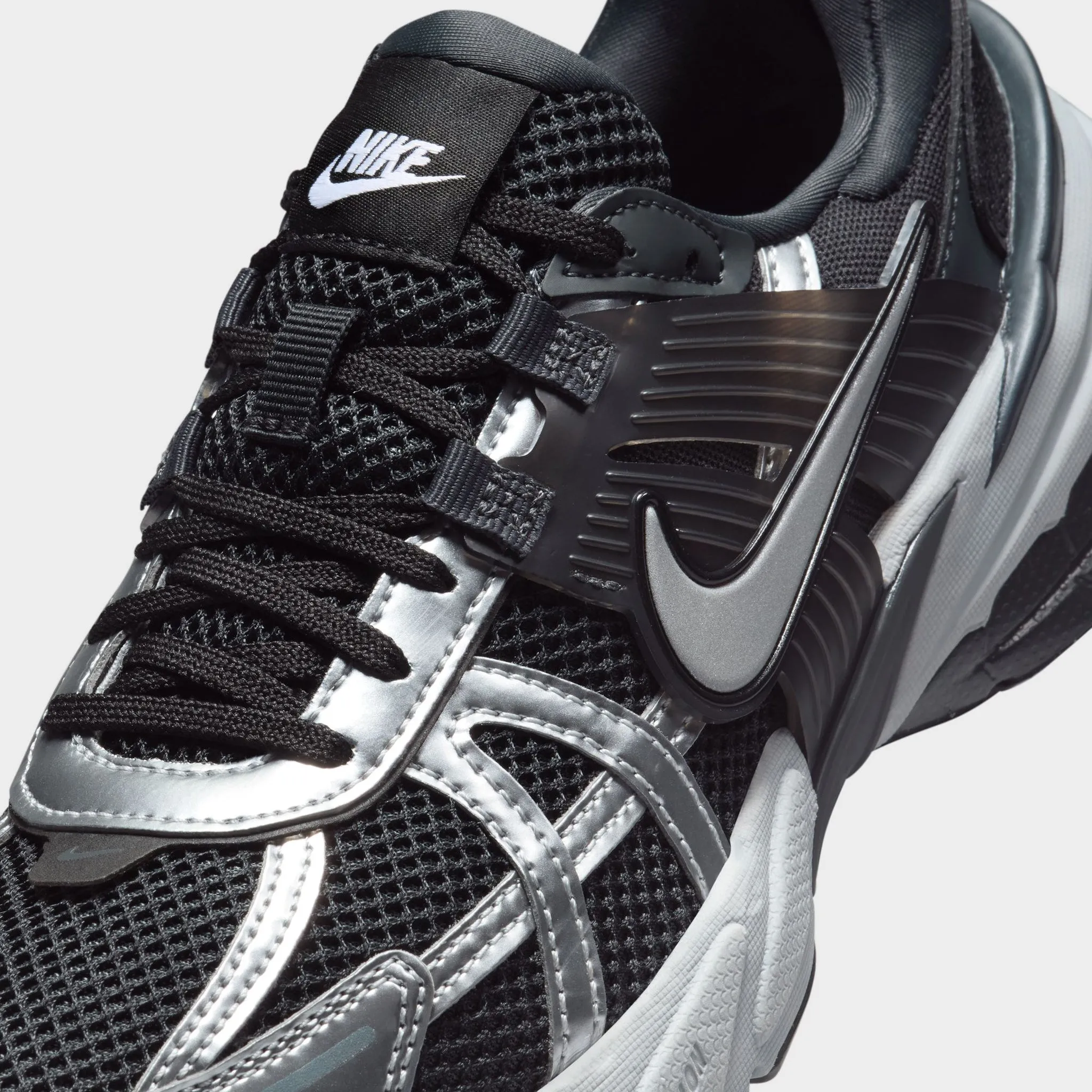 Shock Absorption Midsole Nike Women's V2K Run Black / Metallic Silver - Anthracite