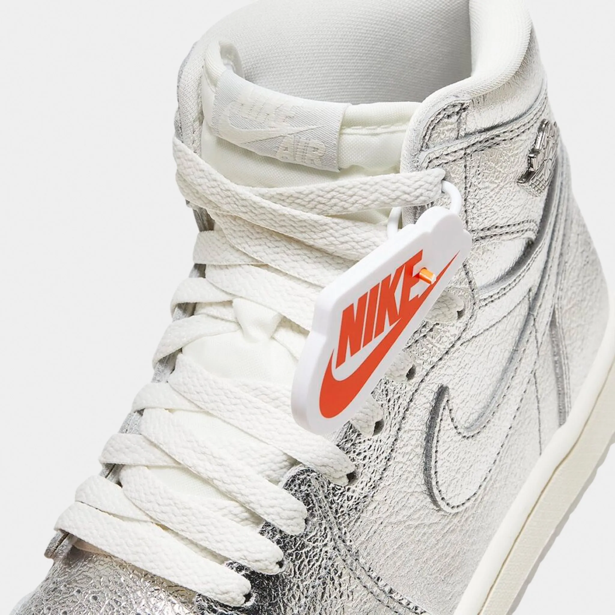 Jordan Women's 1 Retro Hi OG Metallic Silver NonSlip Multi Layer Midsole