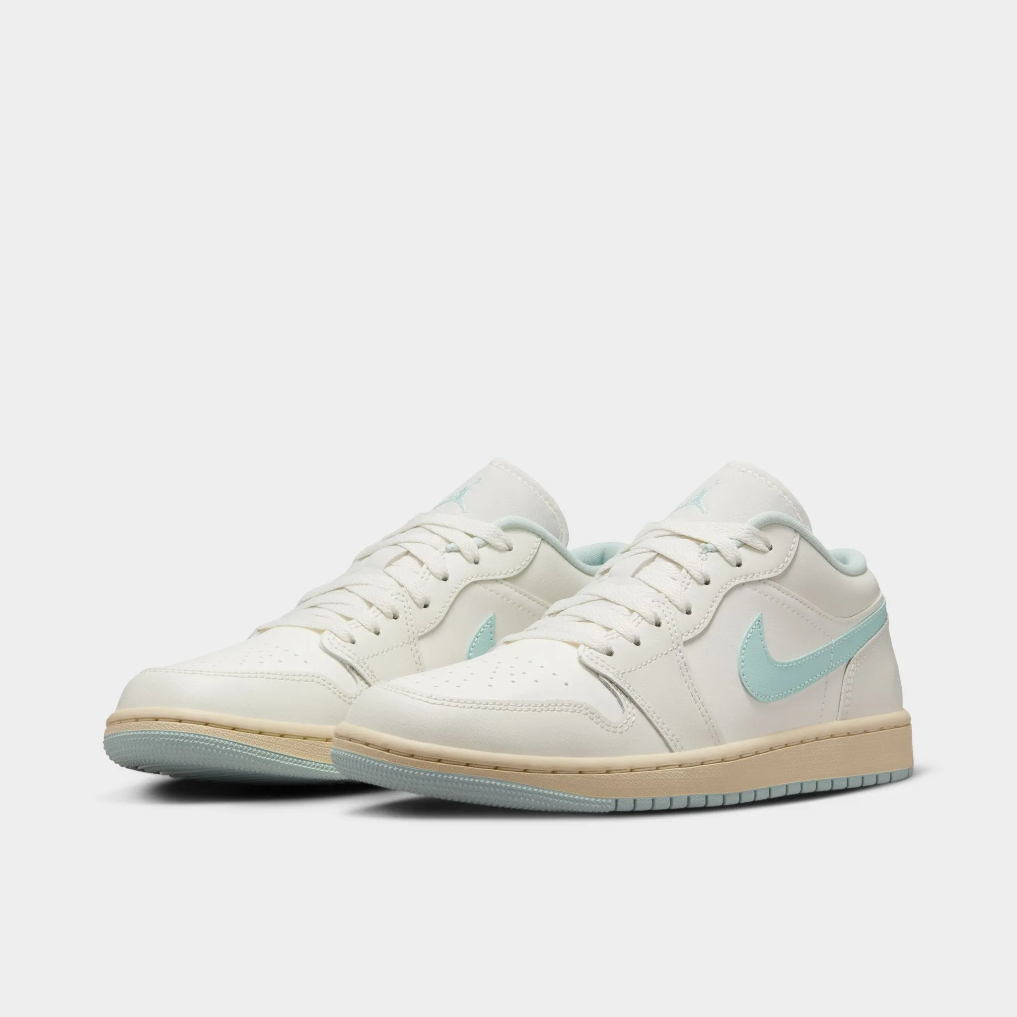 Run Fast Jordan Women's 1 Low Sail / Igloo