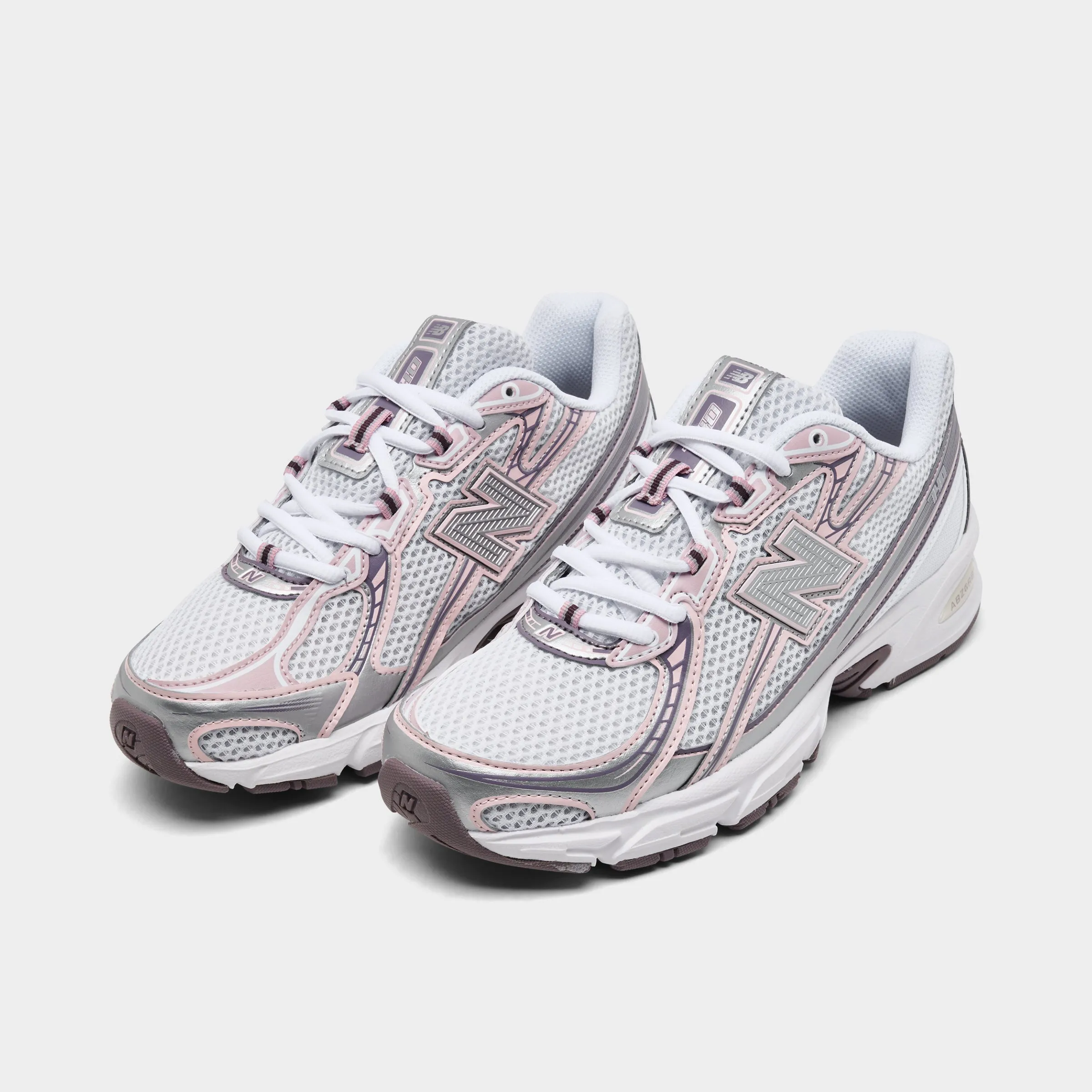 New Balance 740 Ice Wine / White Motion Ease