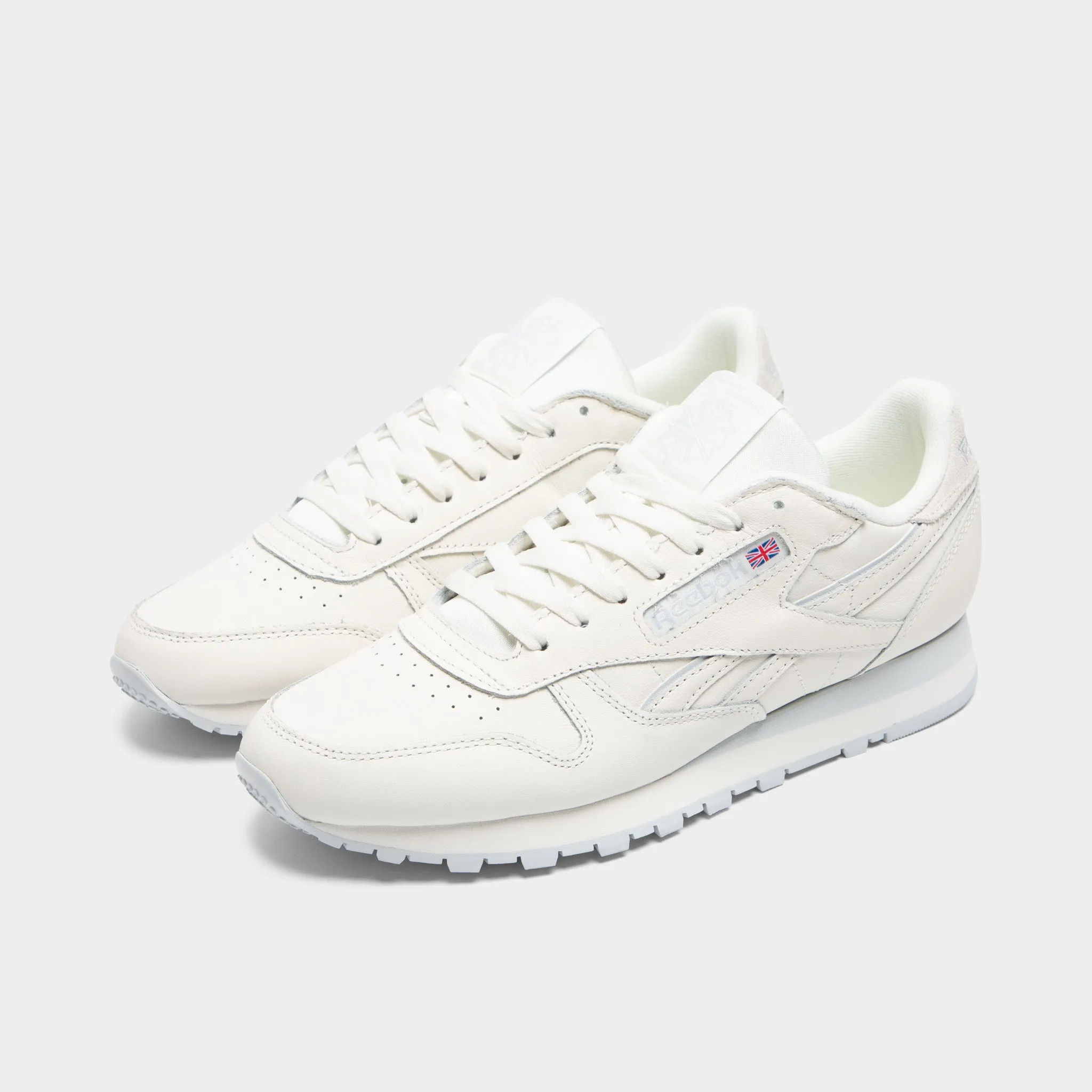 casual dancers walking - specific benefits Reebok Classic Leather Chalk / Chalk - Moon