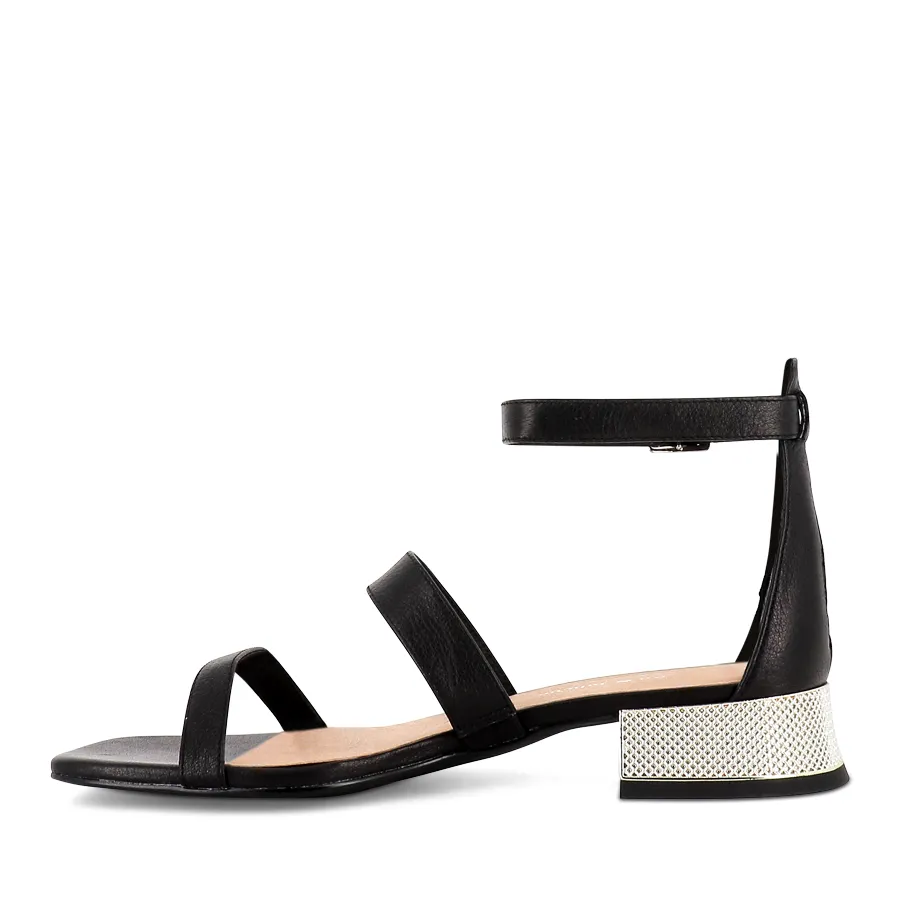 REINA - BLACK LEATHER Sandal Cleaning Soft Touch