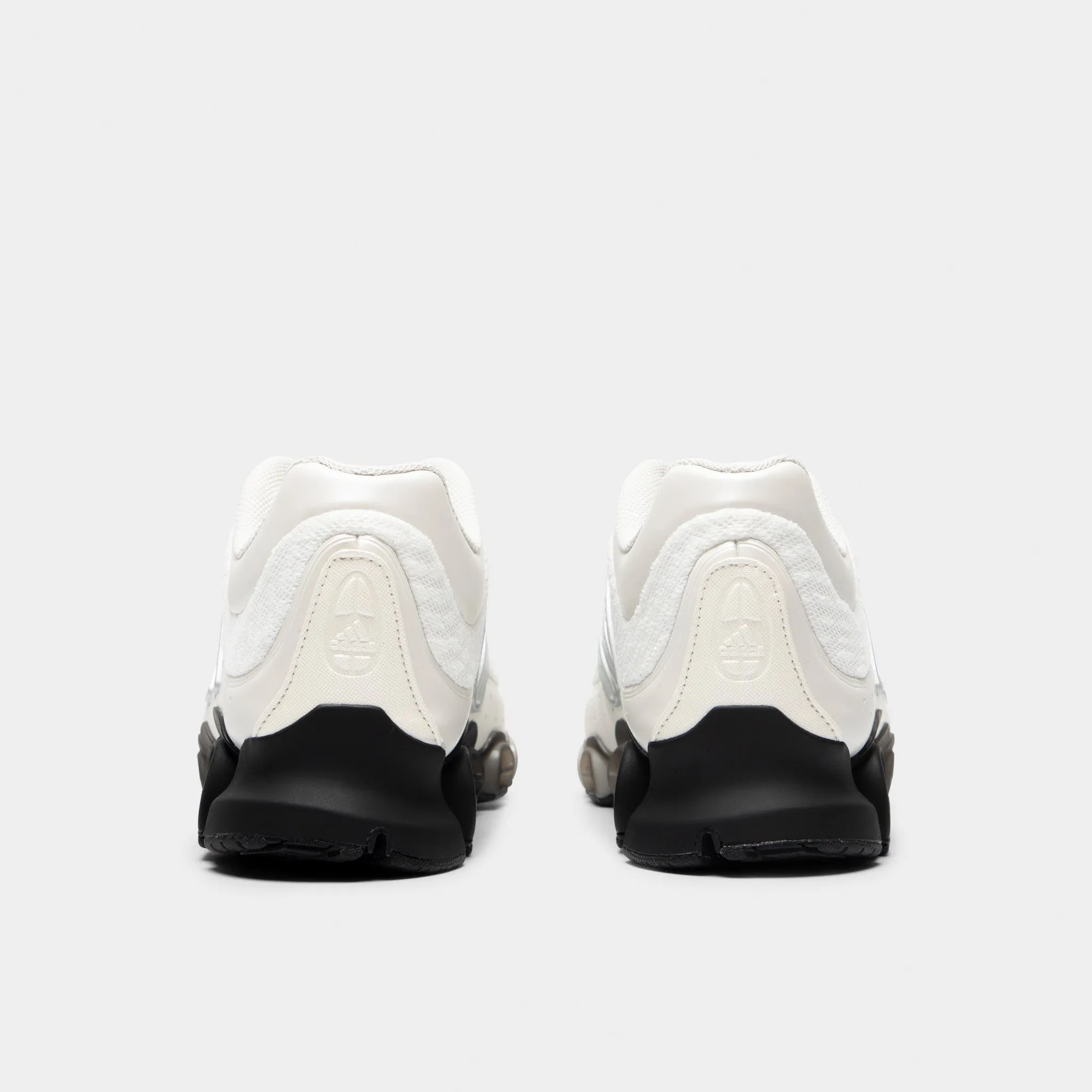 Thermoregulating Liner Worn Daily adidas Megaride Zero Metallic Silver / Black