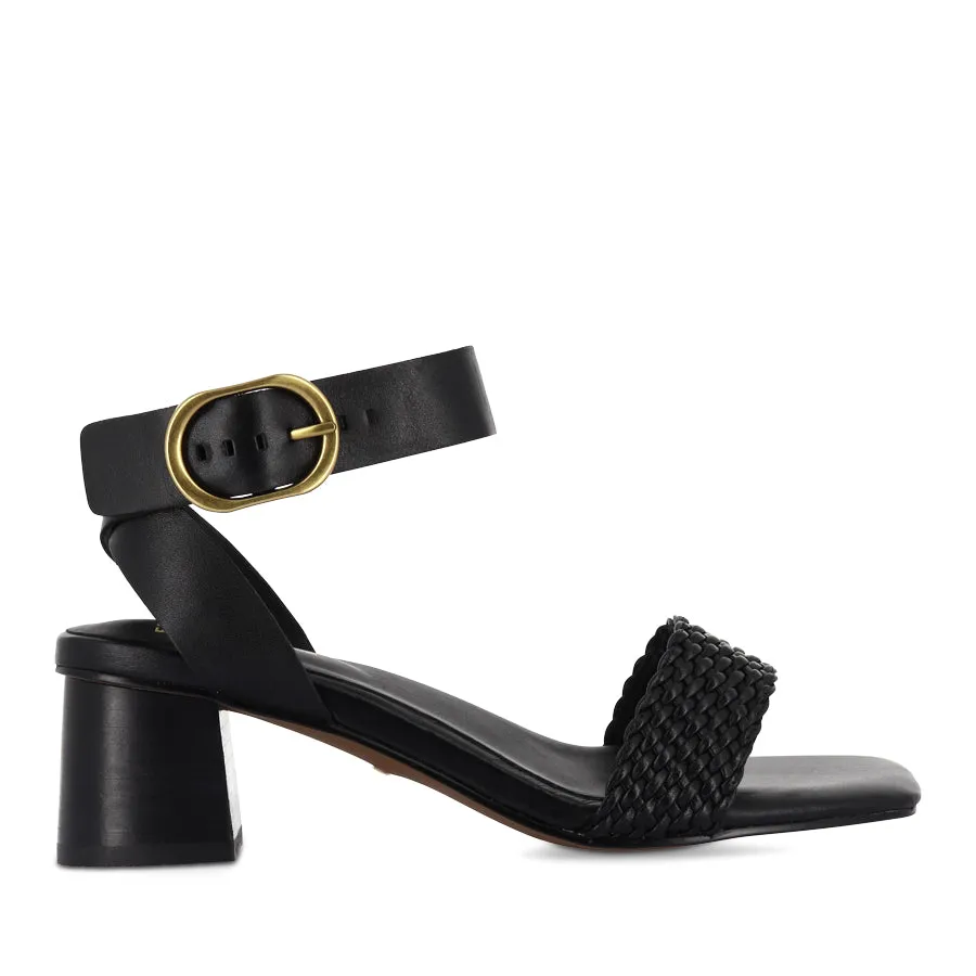 Toe room EADIE - BLACK LEATHER