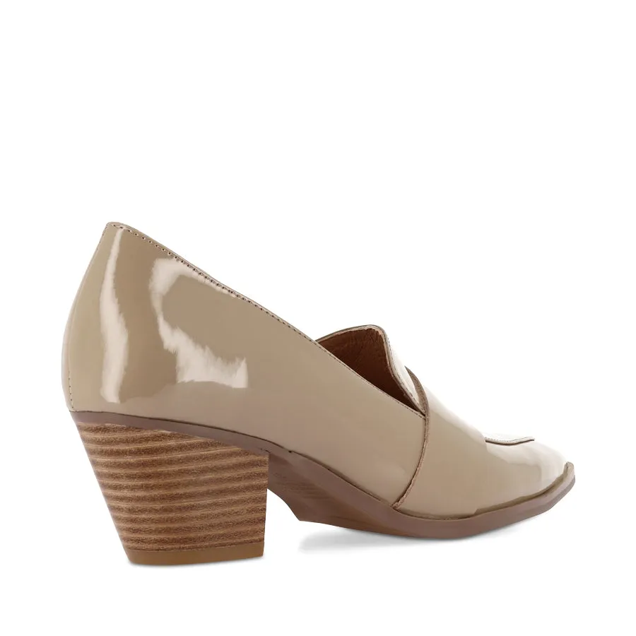 GODWIN - TAUPE PATENT LEATHER Sleek Comfort