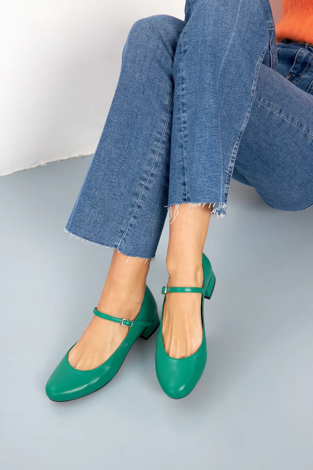 Wide Range Of Use EnvironmentFriendly Emilia Mary Janes in Grass-coloured Leather