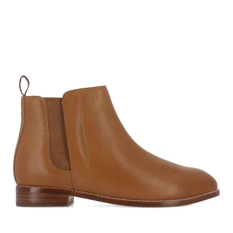 Sporty Design Cushioned Base AUSTEN II - TAN LEATHER