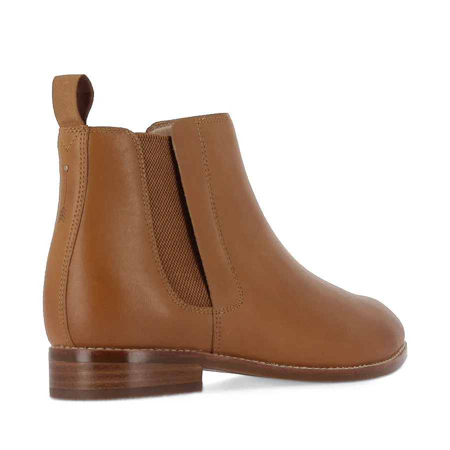 AUSTEN II - TAN LEATHER Climber