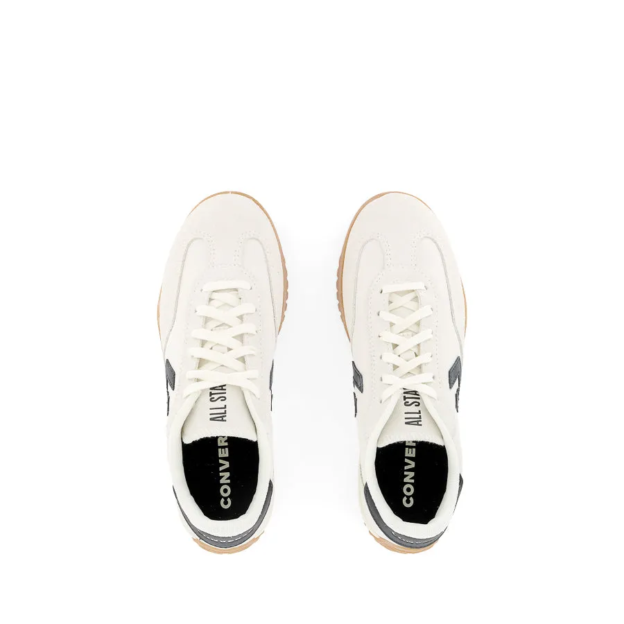RUN STAR TRAINER LOW - EGRET/BLACK/HONEY Cool Outfit