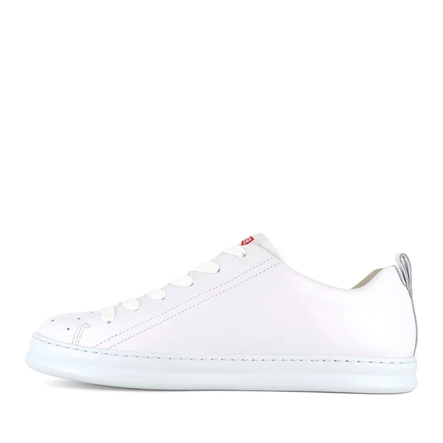 RUNNER FOUR K100226 - WHITE NATURAL LEATHER Track Fit Wide Base Design