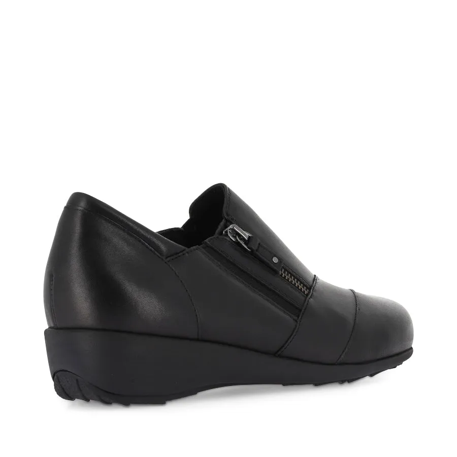 Minimal Core SAGE XF - ALL BLACK LEATHER