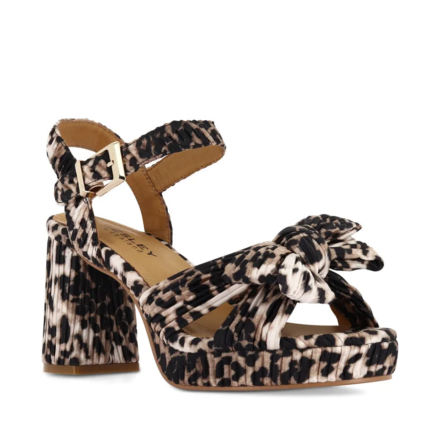 SAM - TAN LEOPARD Brunch Look Ocean Glow