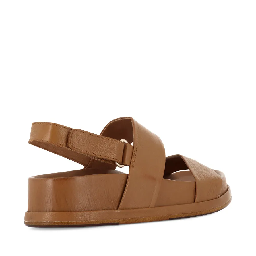 GABISSE - DARK TAN LEATHER Soft Step Road Trip