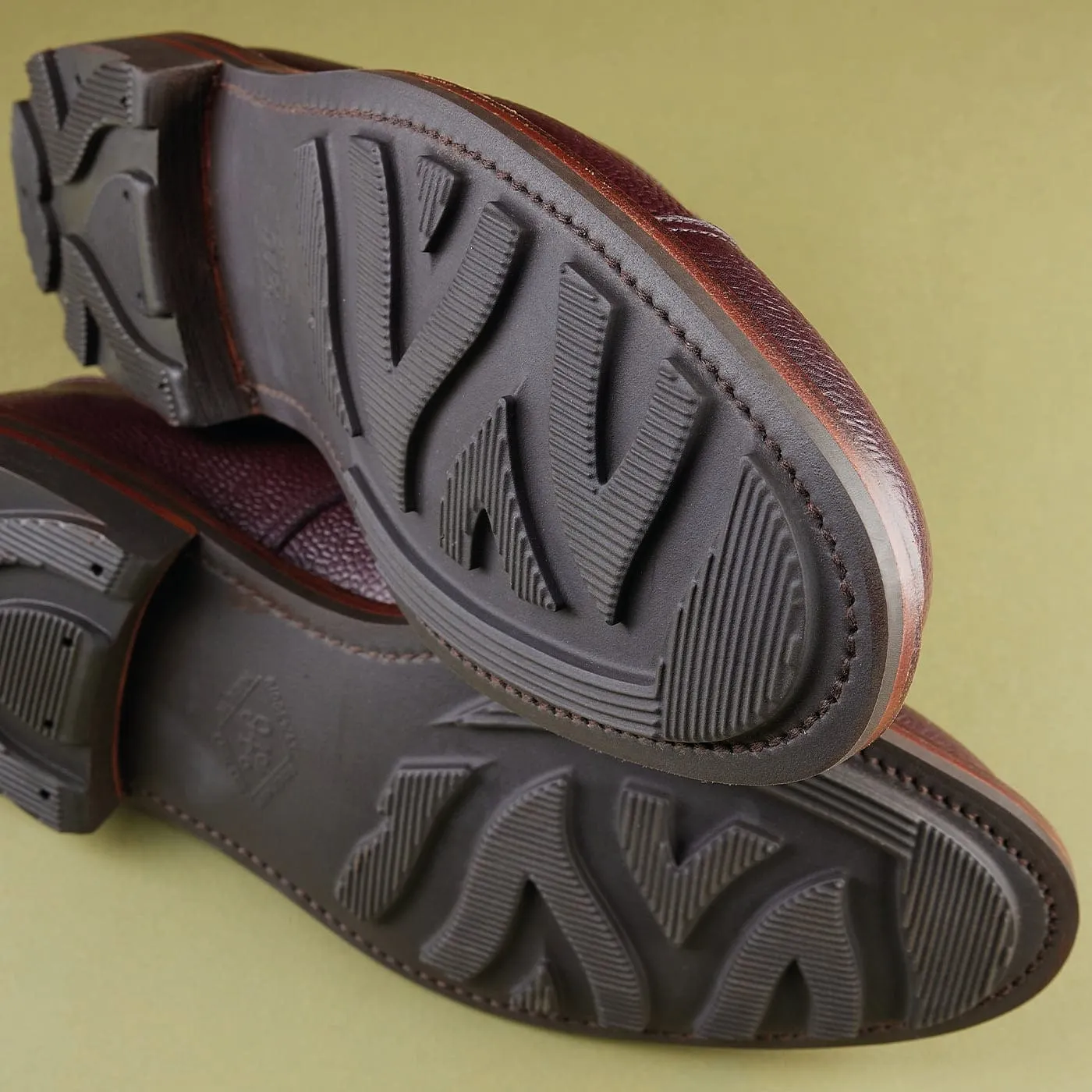 Move Guard Sandhurst Oxblood Zug Grain