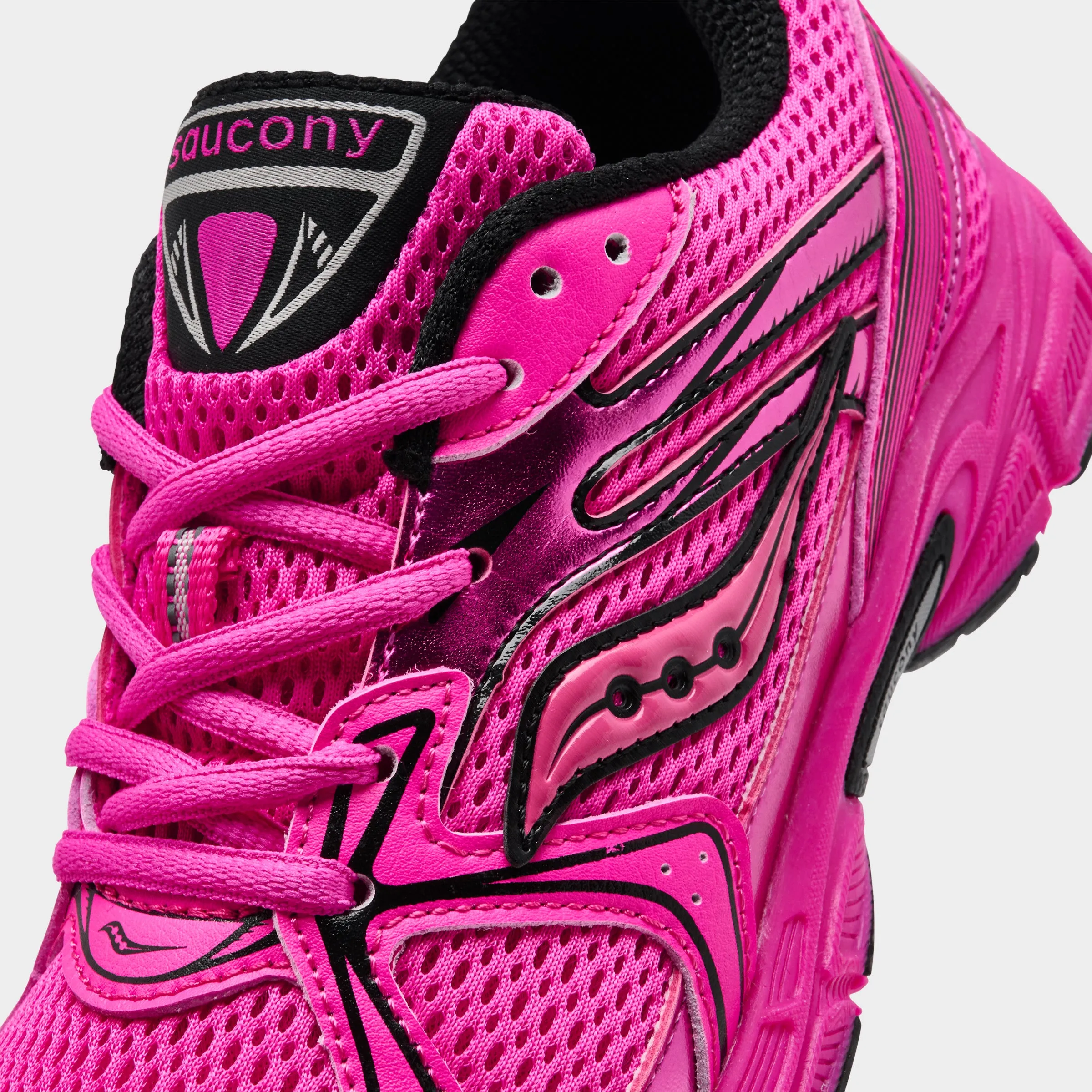 Bold Style Saucony Juniors' Ride Millenium / Pink