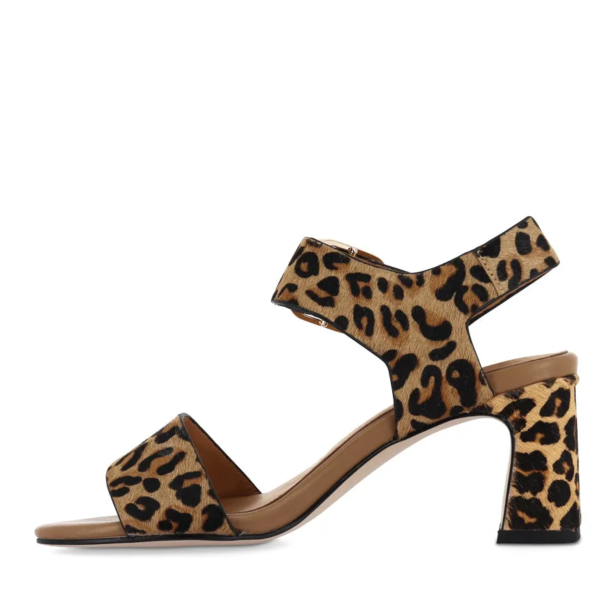 SCRIBE - DANGER LEOPARD Fashionable Accessory Daily Comfort