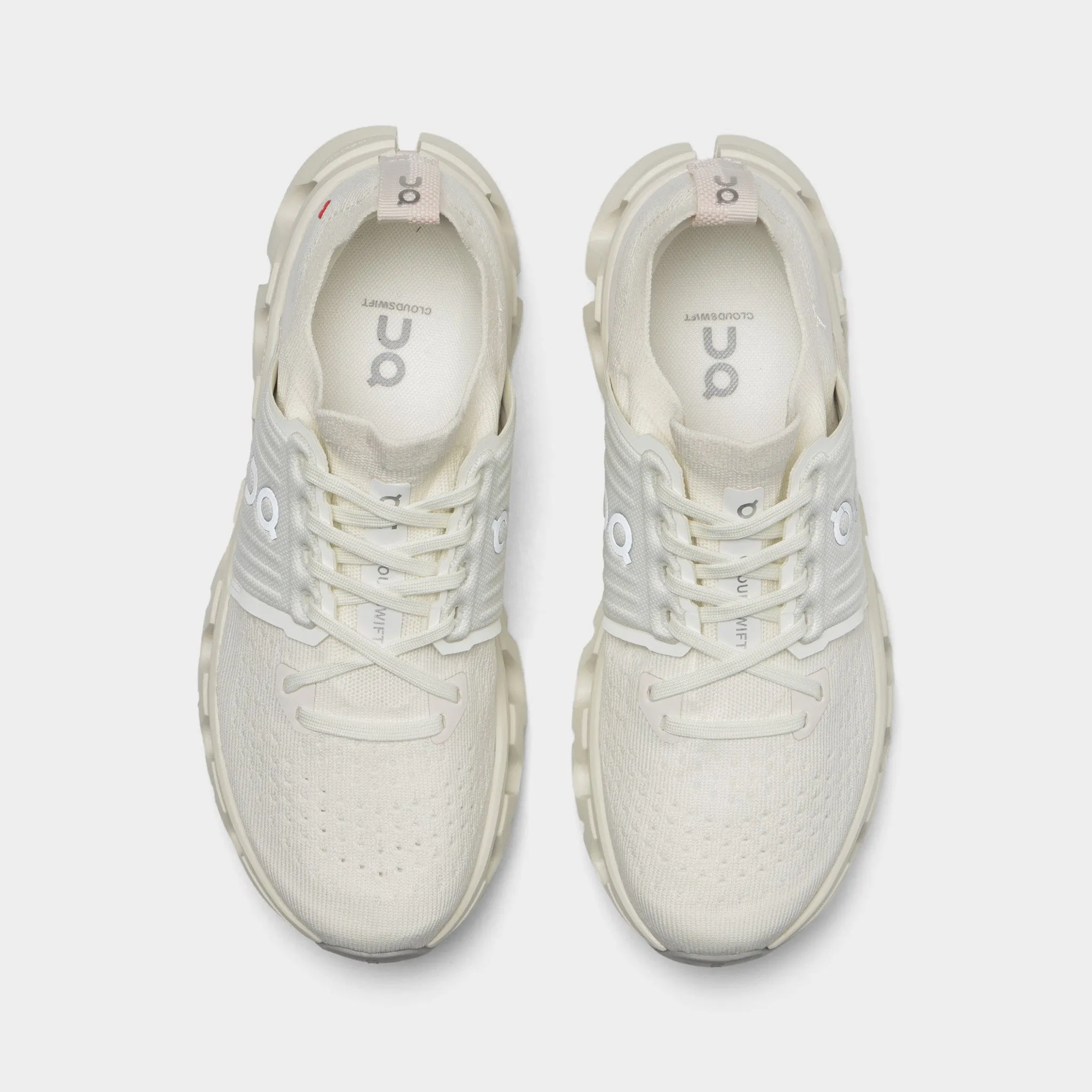 On Women's Cloudswift 4 Ivory / Sand Walk Smooth