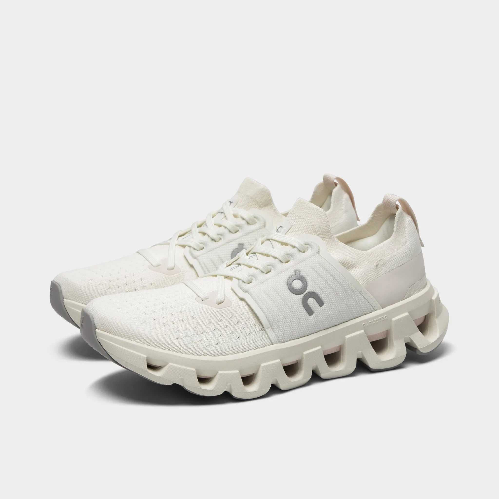 Stylish On Women's Cloudswift 4 Ivory / Sand